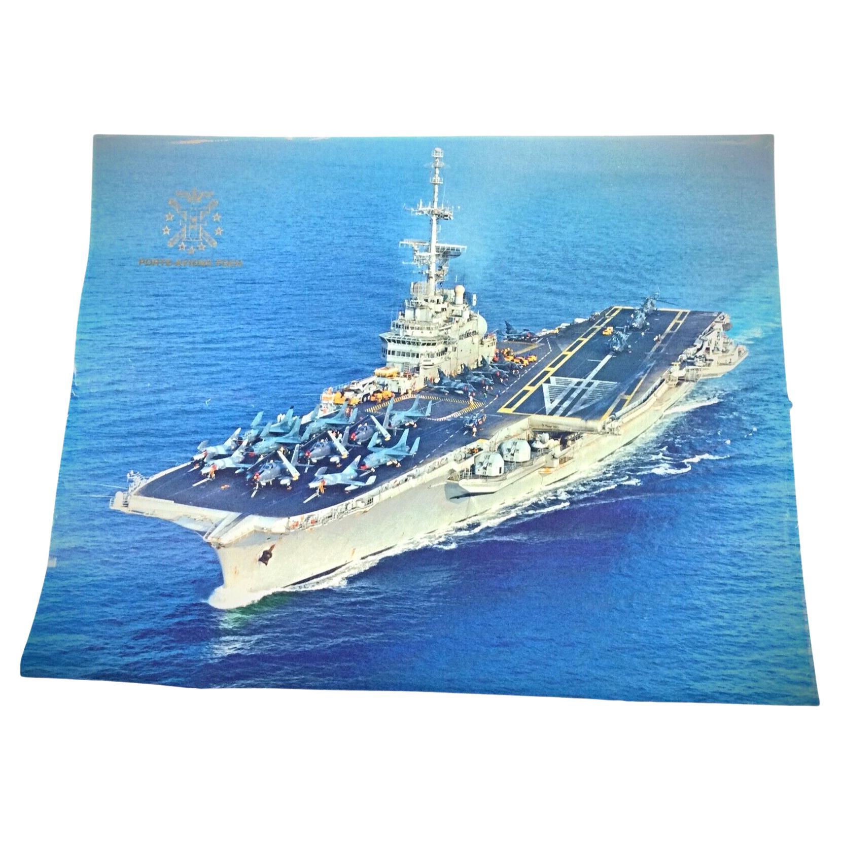 Fotografía de época del portaaviones Foch - "Imp à Toulon" de Marine - 2Y68