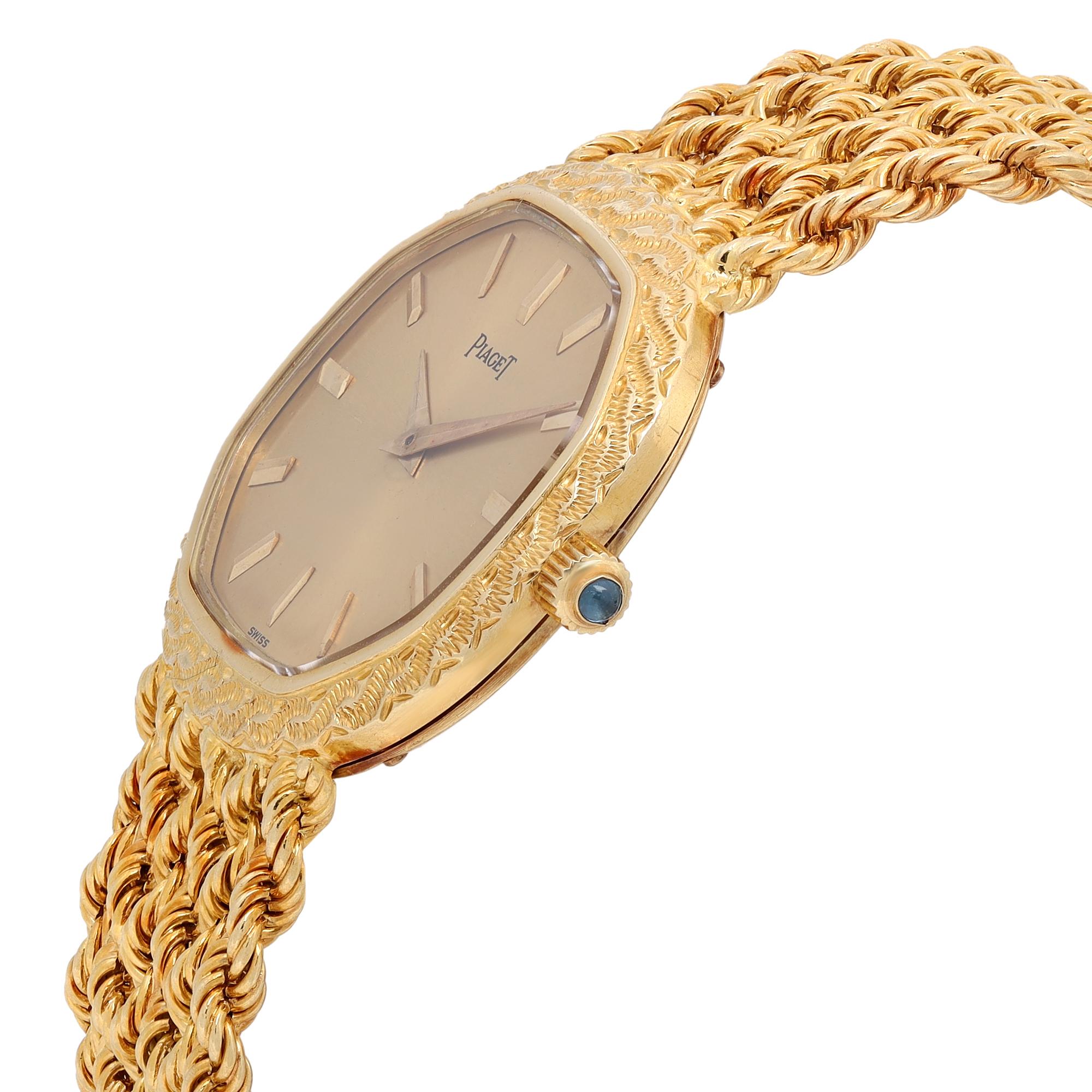 Vintage Piaget 18k Gold Champaign Dial Manual Wound Ladies Watch 9556E21 In Fair Condition In New York, NY