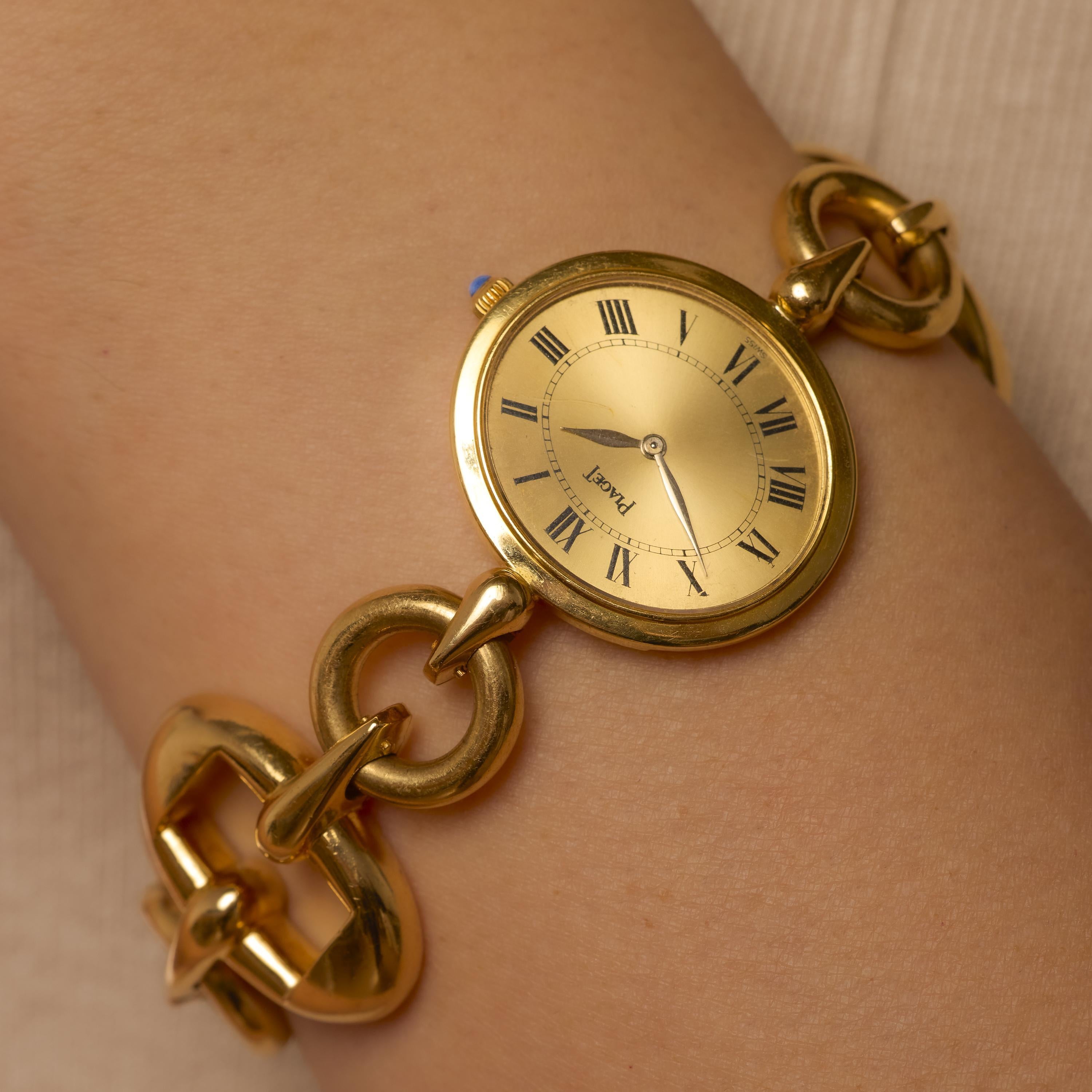 Vintage Piaget 18k yellow gold watch In Good Condition For Sale In Beverly Hills, CA