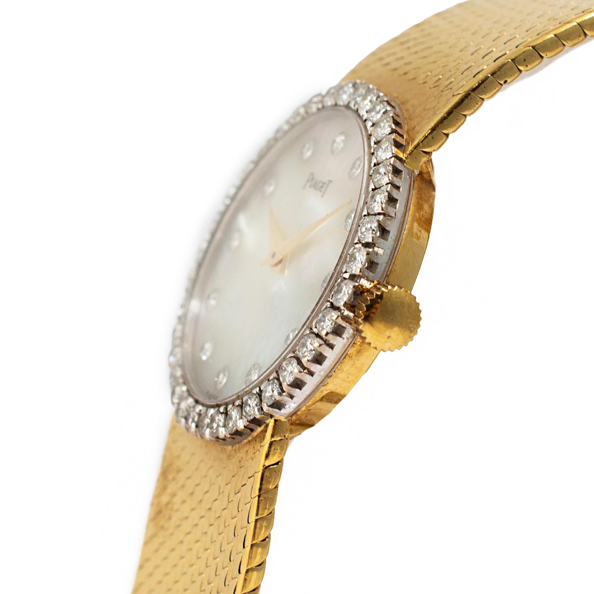 Taille ronde Montre Vintage Piaget Dancer 26MM 9706 B2 Or 18K Diamant Cadran Nacre en vente