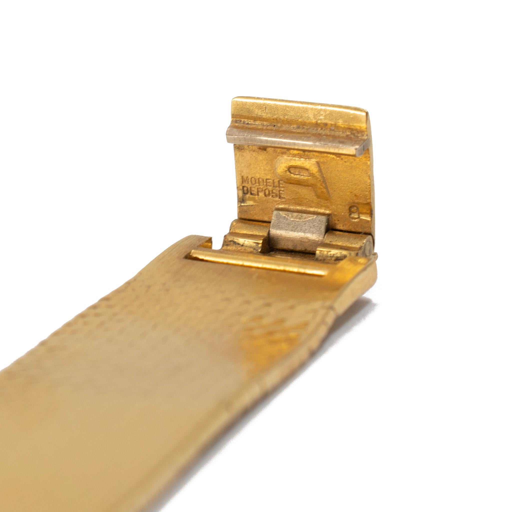 Montre Vintage Piaget Dancer 26MM 9706 B2 Or 18K Diamant Cadran Nacre en vente 2