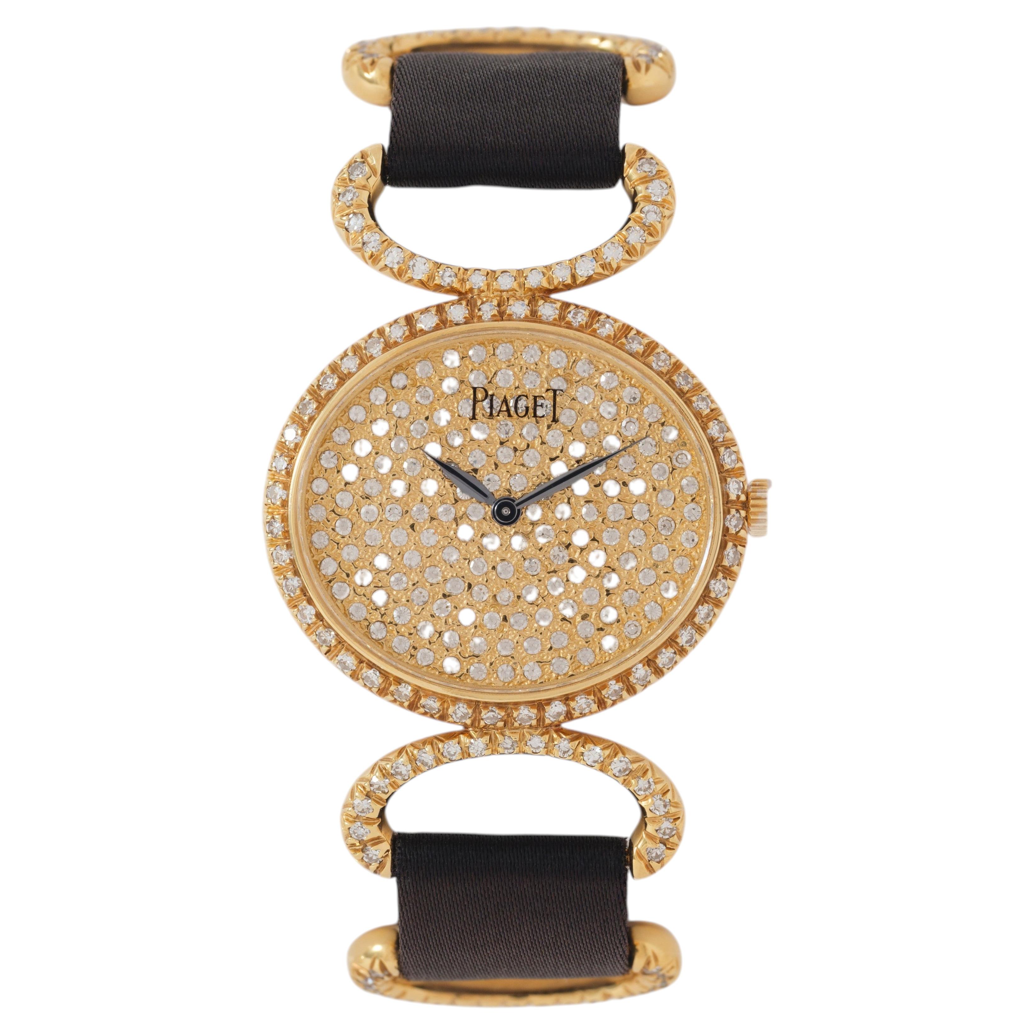 Pre-owned Piaget Vintage  Diamond Stirrup Model 9802 18 Karat Yellow Gold Watch