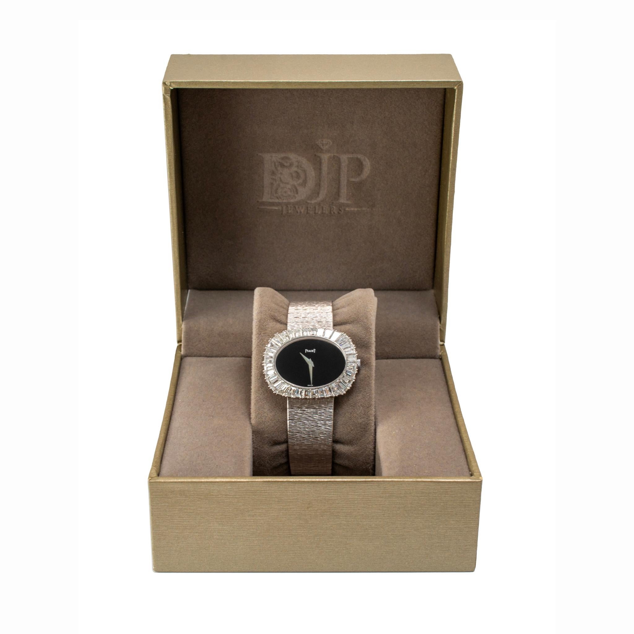 Vintage Piaget Horizonal Oval 34M 98323A6 White Gold Baguette Diamond Onyx Watch For Sale 4