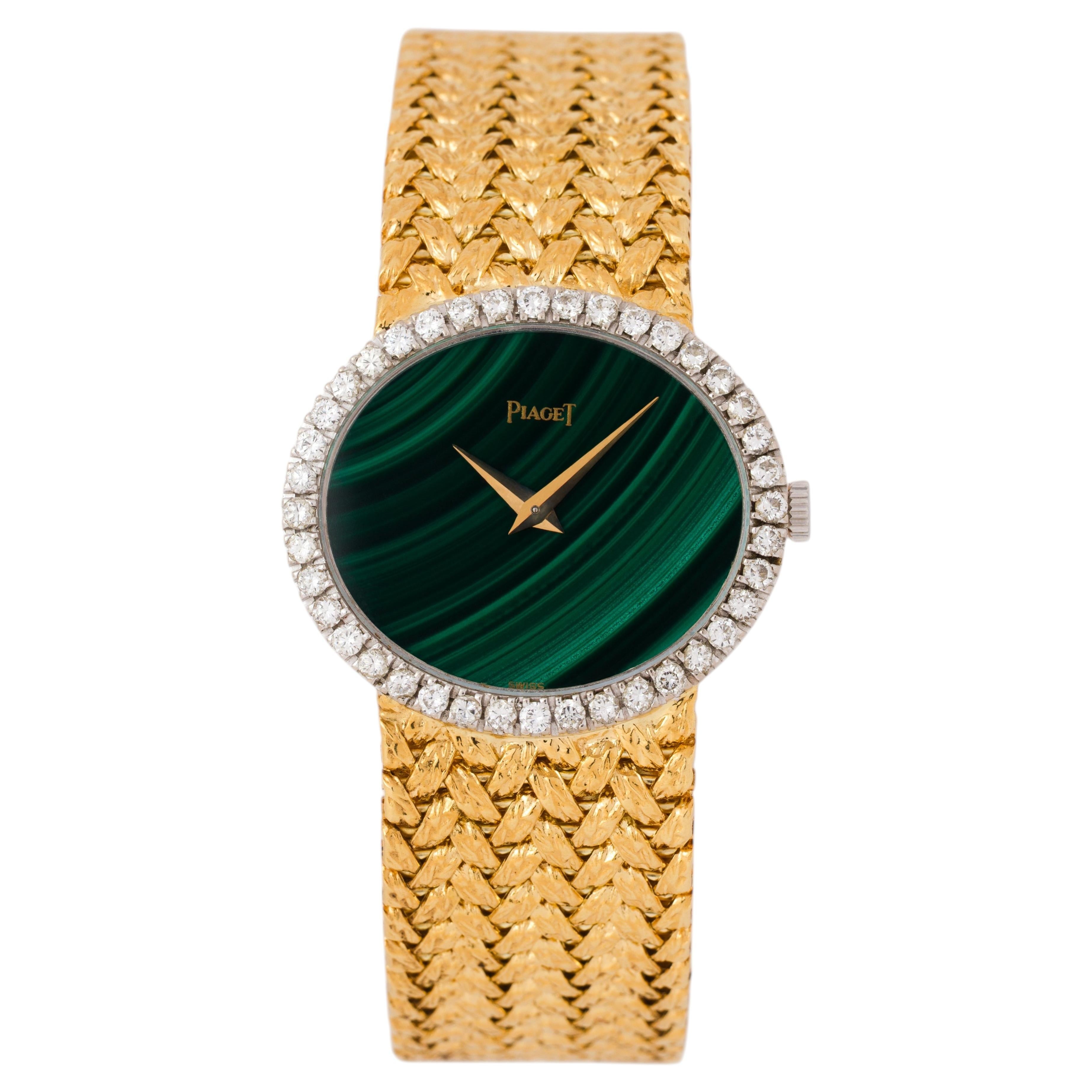 Vintage Piaget Model 9806 D2 18 Karat Yellow Gold Diamond Bezel Malachite Dial