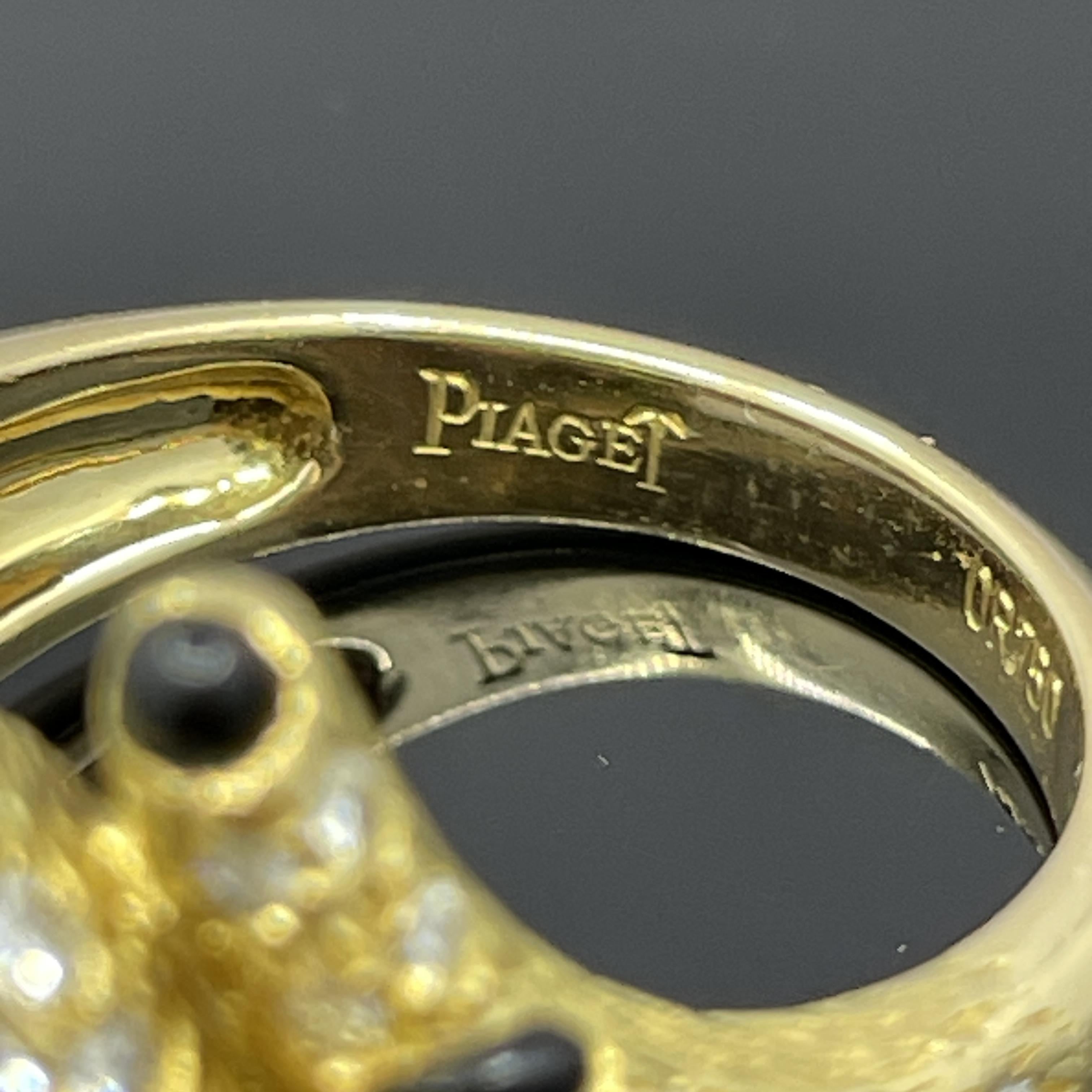 Vintage Piaget Panther Ring Diamond Onyx & Emerald 18k Yellow Gold - French For Sale 1