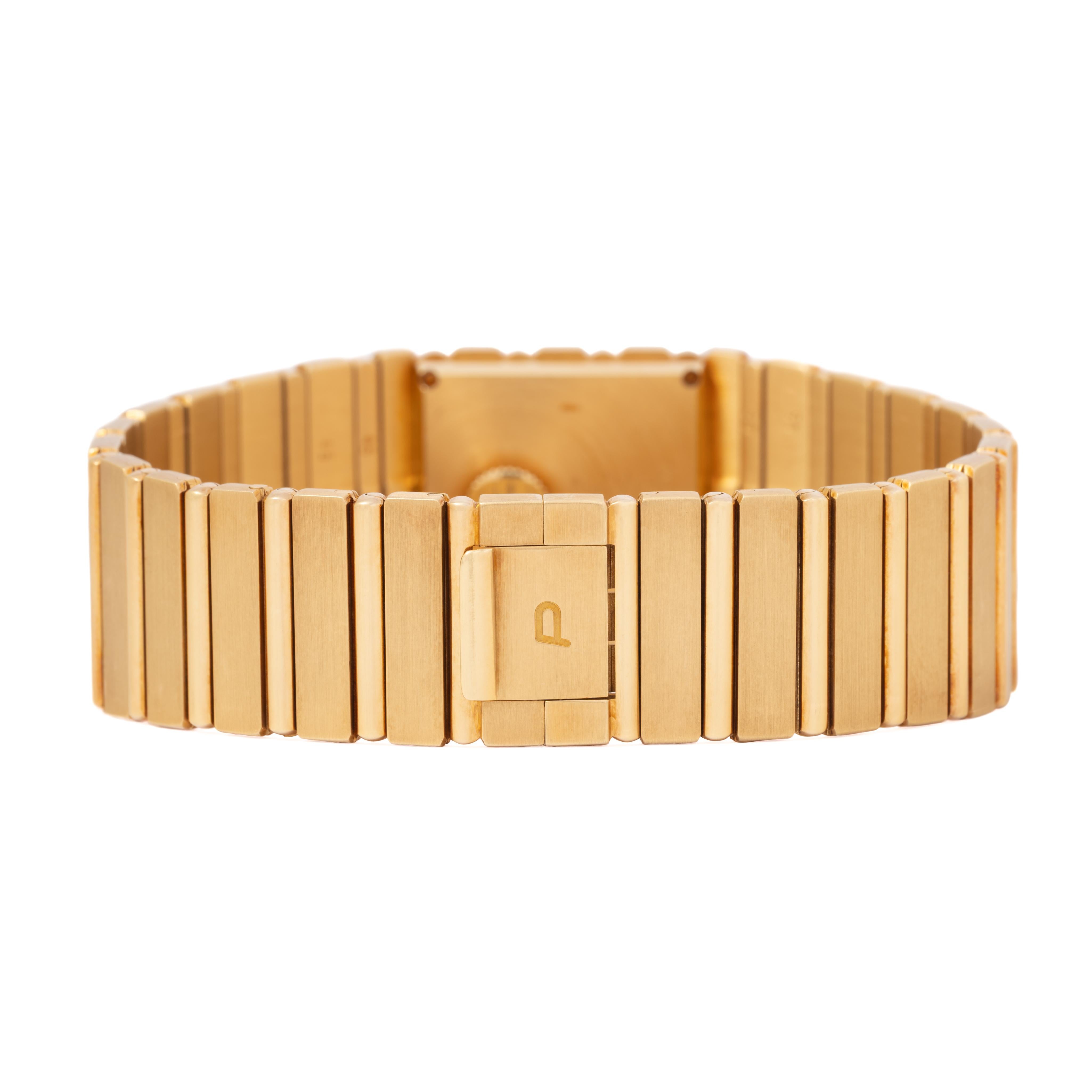 Women's or Men's Vintage Piaget Polo Model 7131 C701 18k Yellow Gold Watch For Sale