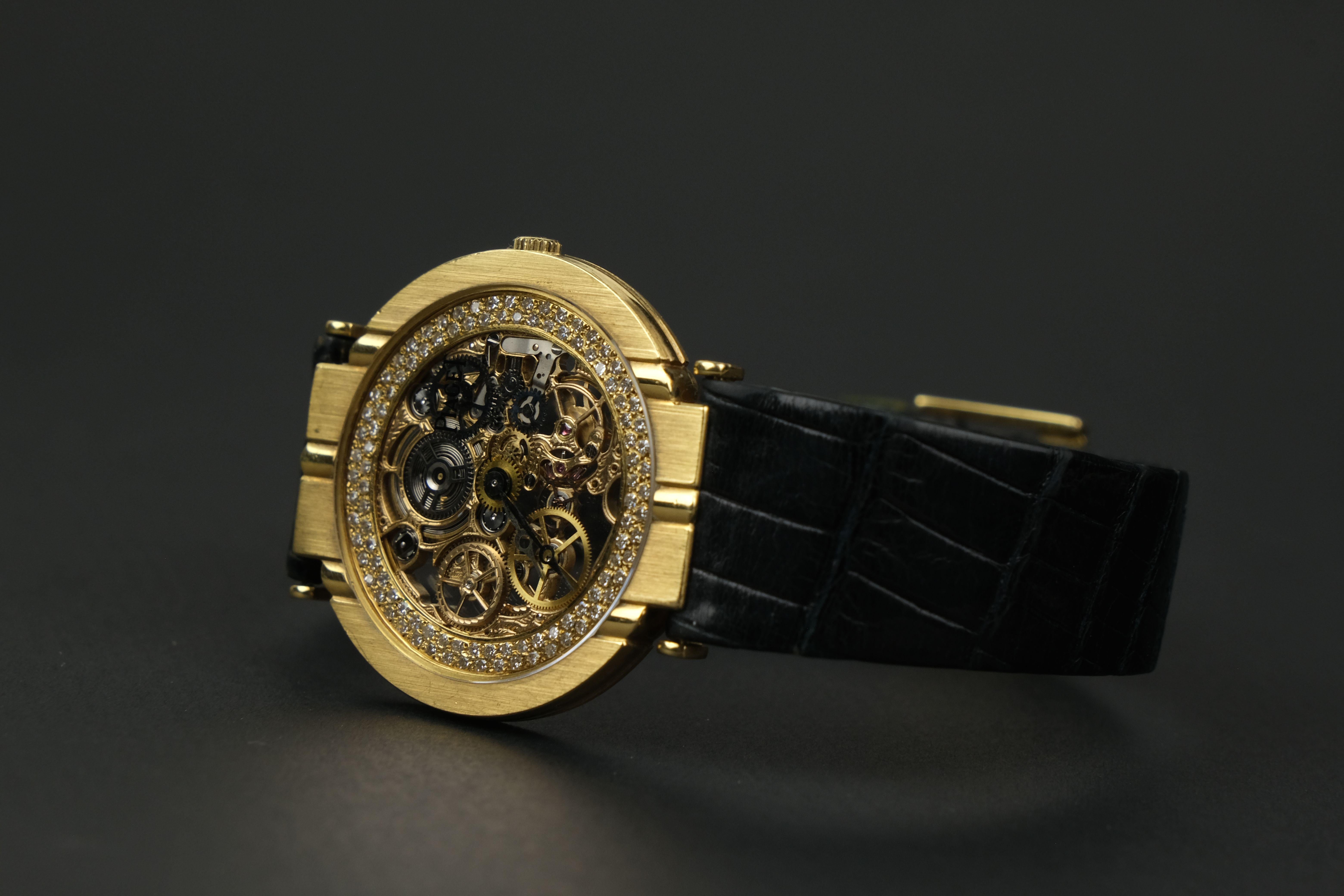 Taille simple Piaget Montre-bracelet polo squelette vintage à remontage à tige en or 18 carats et diamants en vente