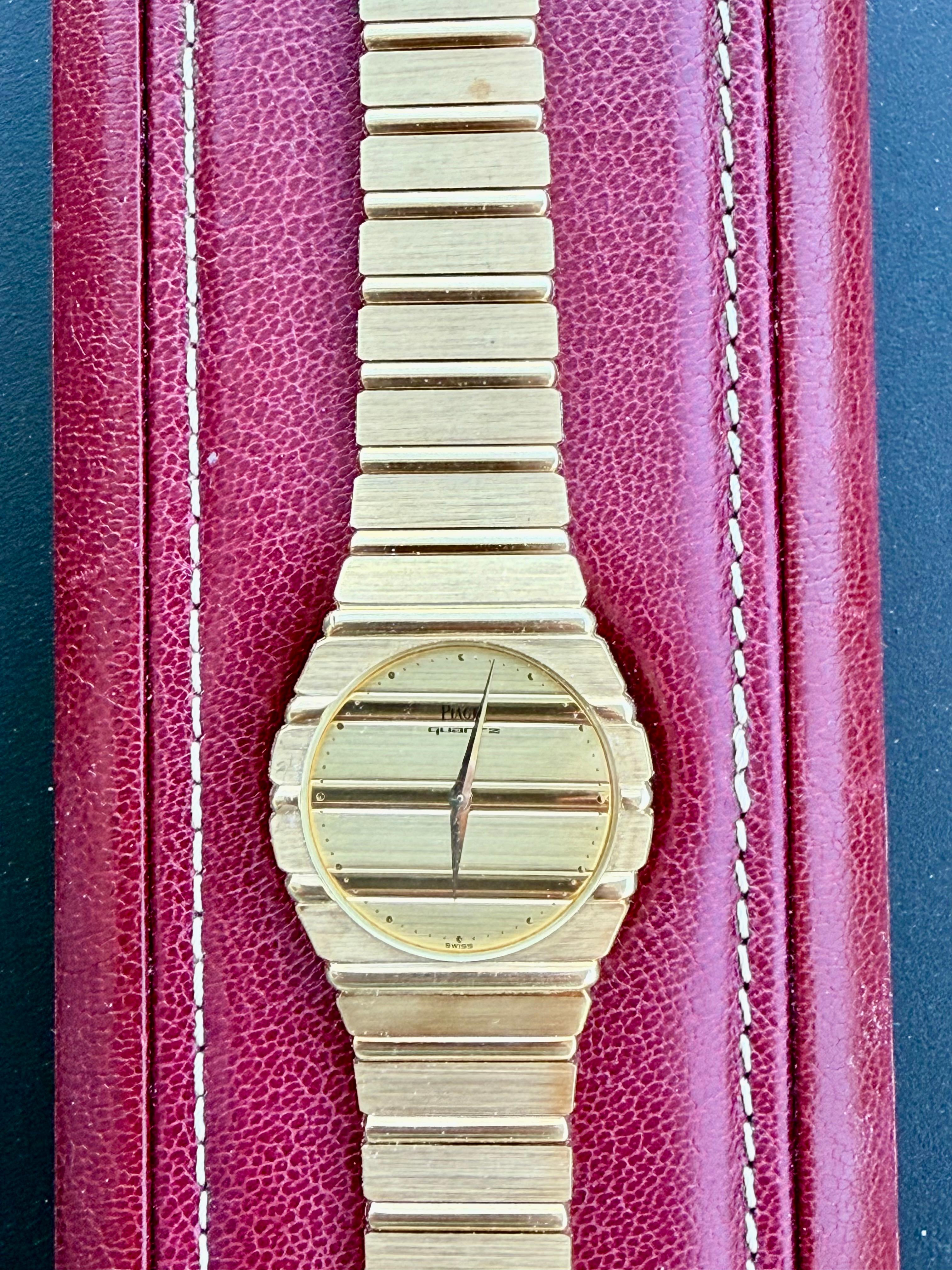 Piaget Polo Montre vintage 18 carats  30 mm Boîtier or jaune 791 C 701 en vente 1