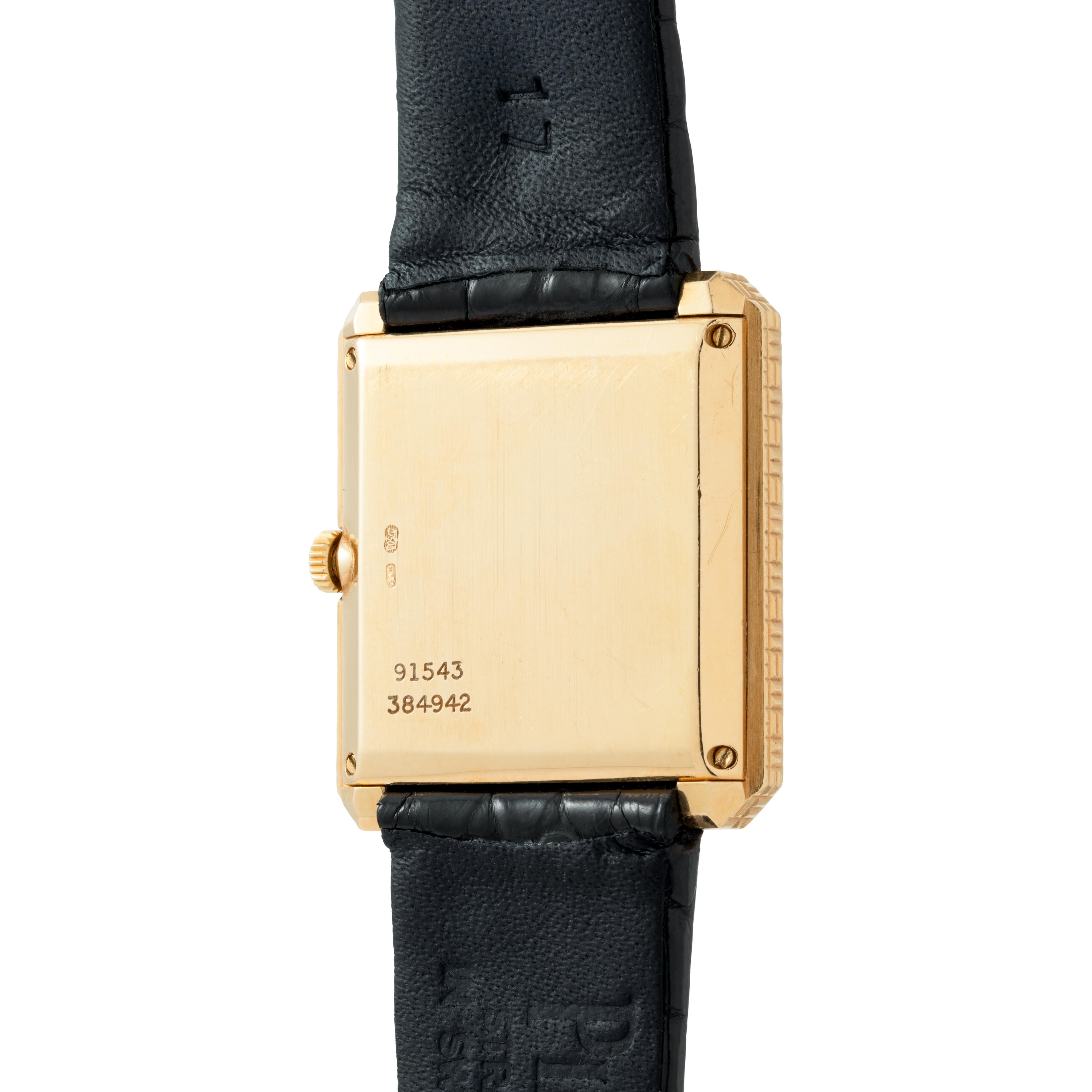 Moderne Piaget Protocole Hobnail vintage en or jaune 18 carats modèle 91543 en vente