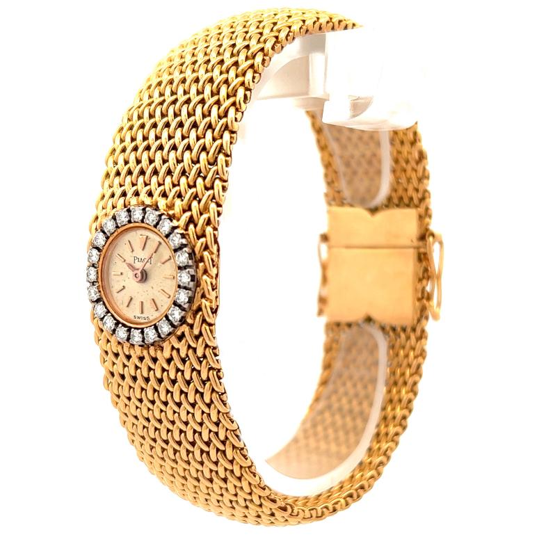 Women's or Men's Vintage Piaget Swiss Diamond 18 Karat Yellow Gold Woven Wristwatch