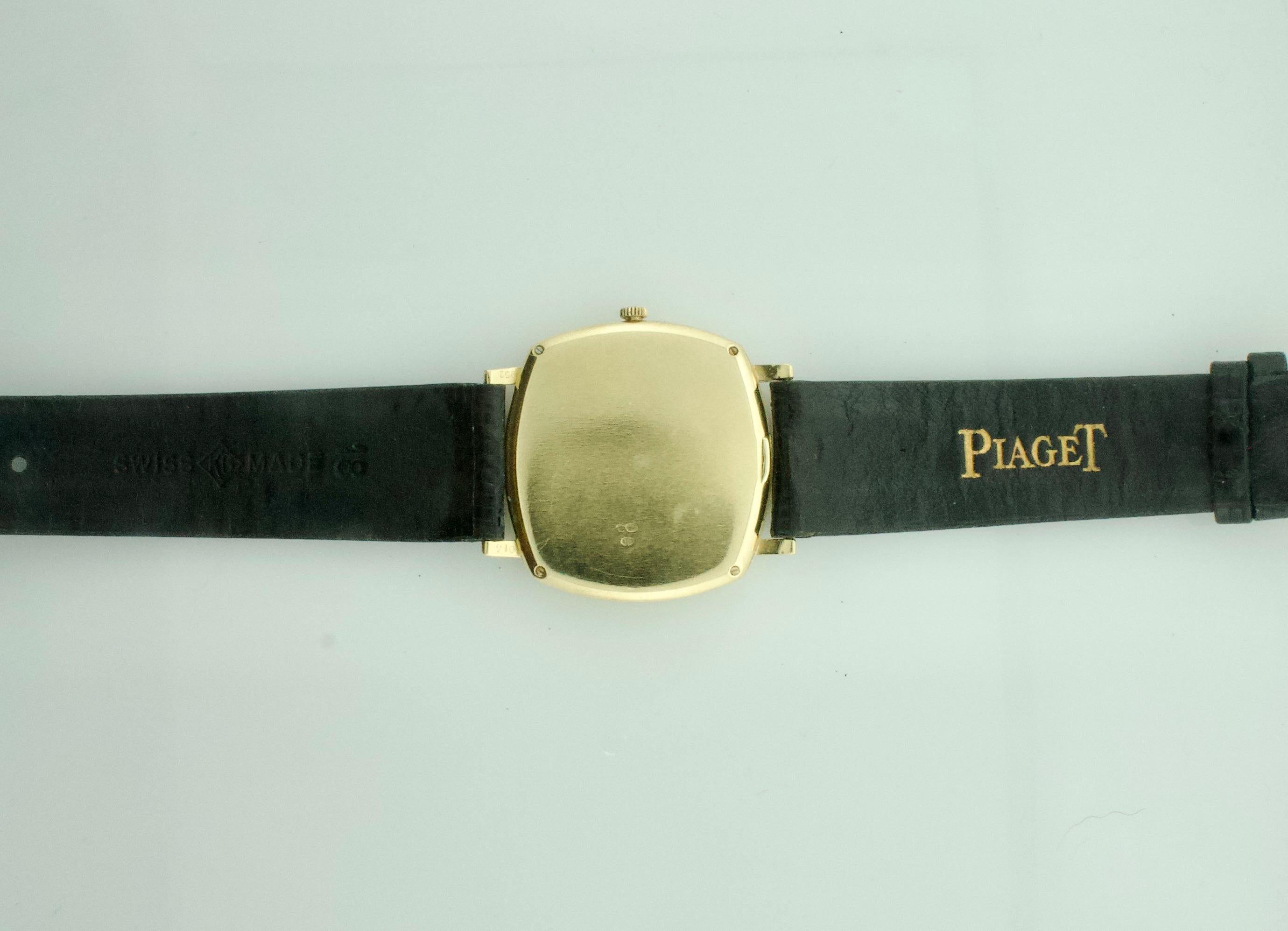 Vintage Piaget Watch Automatic Circa 1970's in 18k Bon état - En vente à Wailea, HI
