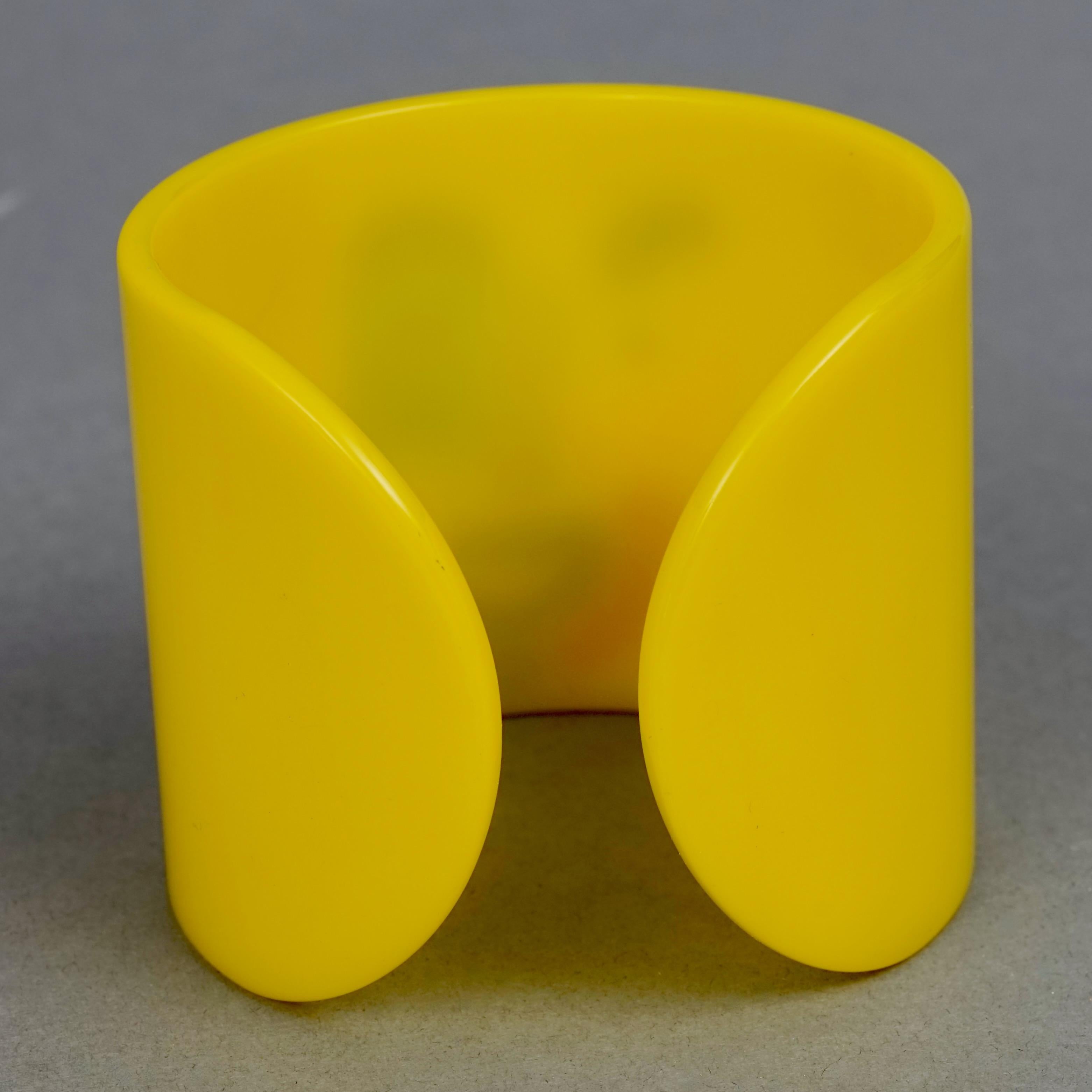 Vintage Picasso Abstract Yellow Lucite Cuff Bracelet 4