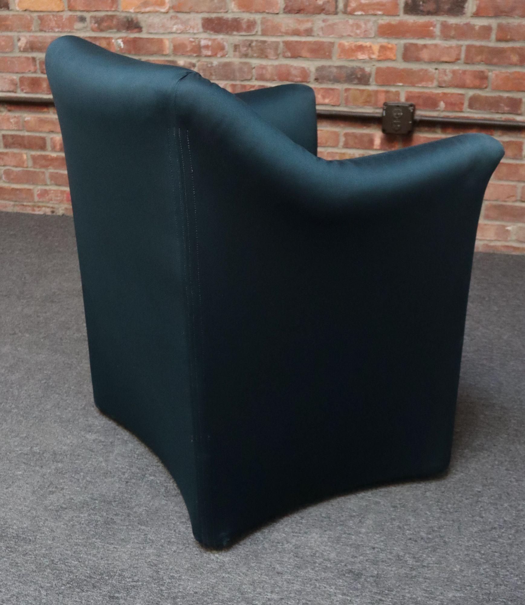Fauteuil club Piccola Tentazione modèle 684 de Mario Bellini pour Cassina en vente 1