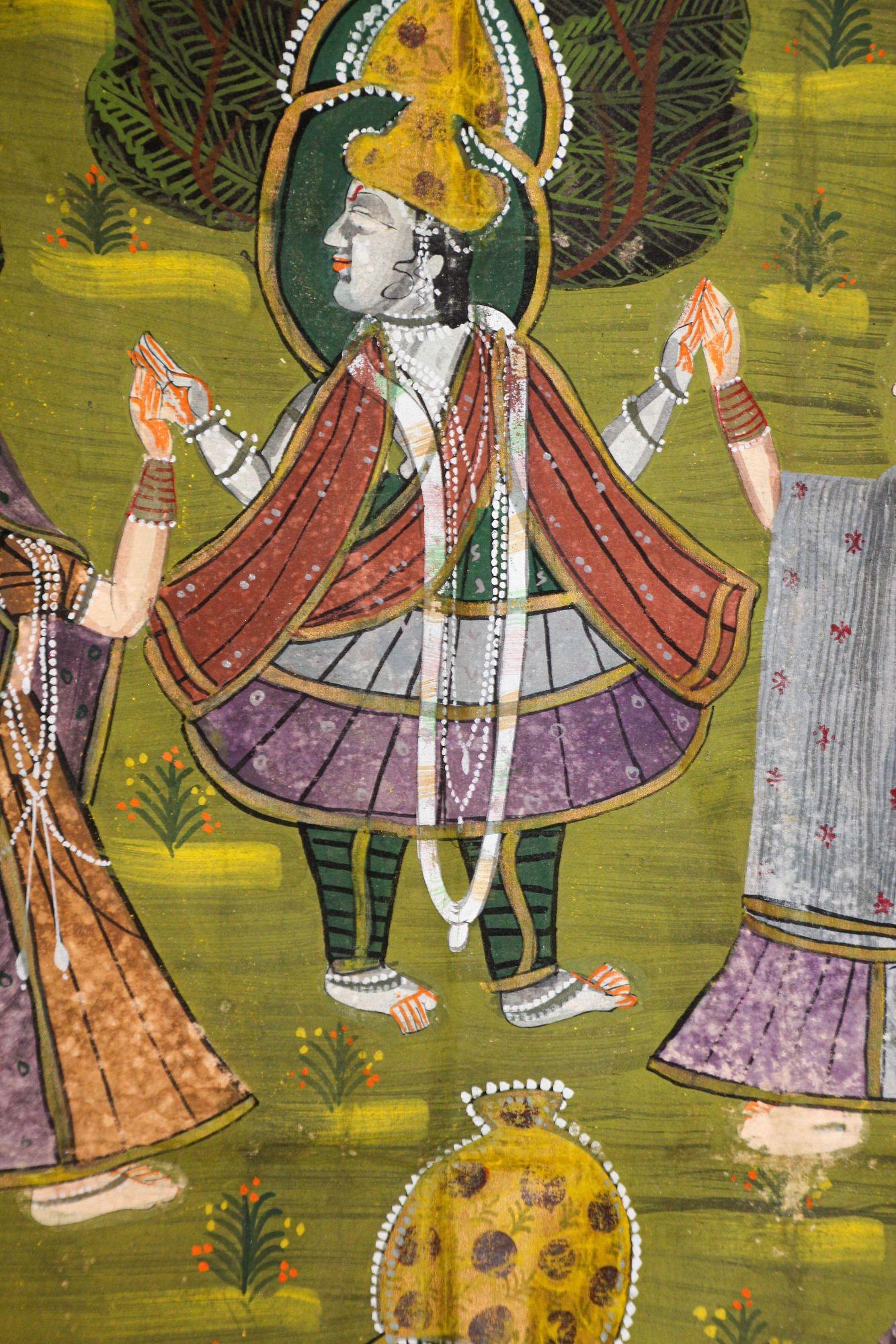 Peint à la main Peinture vintage Pichhavai représentant Krishna avec une danse de chèvrefeuille en vente