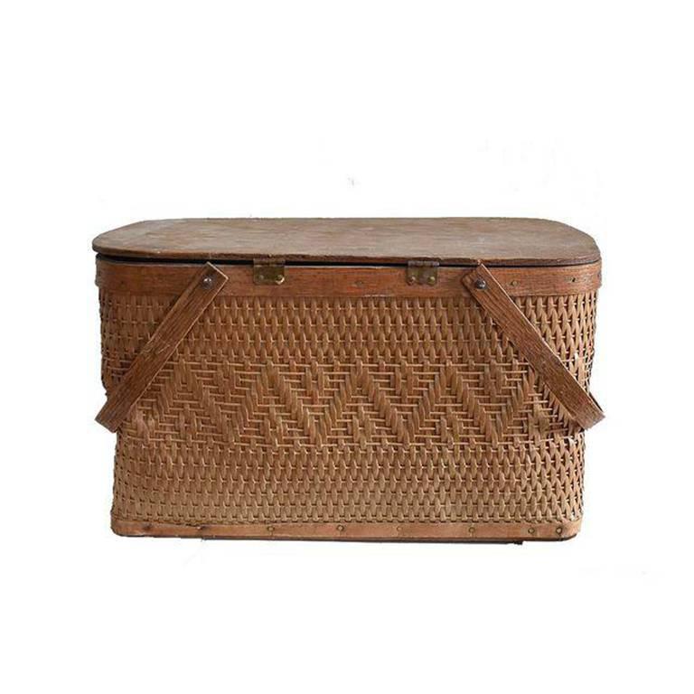 Gorgeous vintage picnic basket. Beautiful on the outside with wooden handles. Lovely green on the inside.