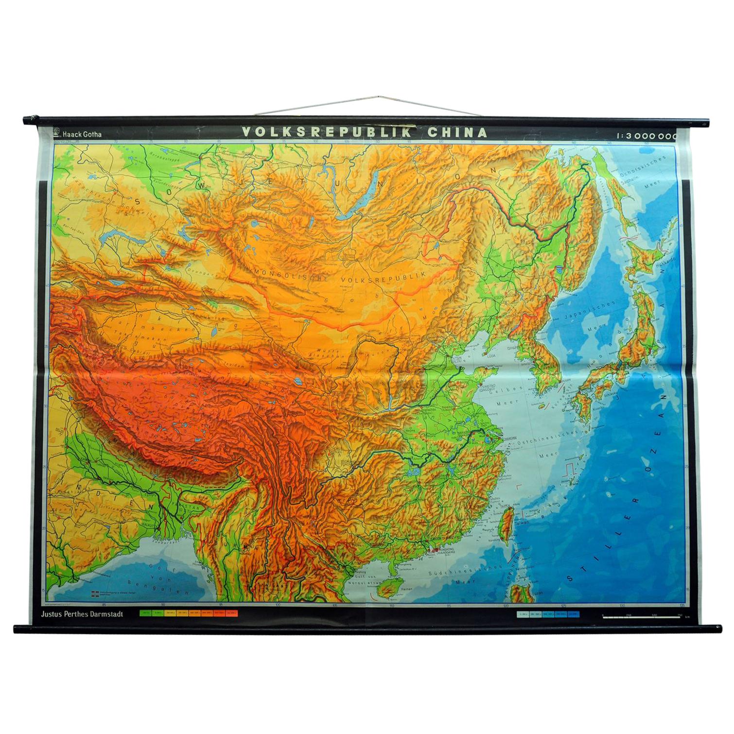 Vintage Picture Poster Wall Chart Rollable Large Map Peoples Republic of China For Sale