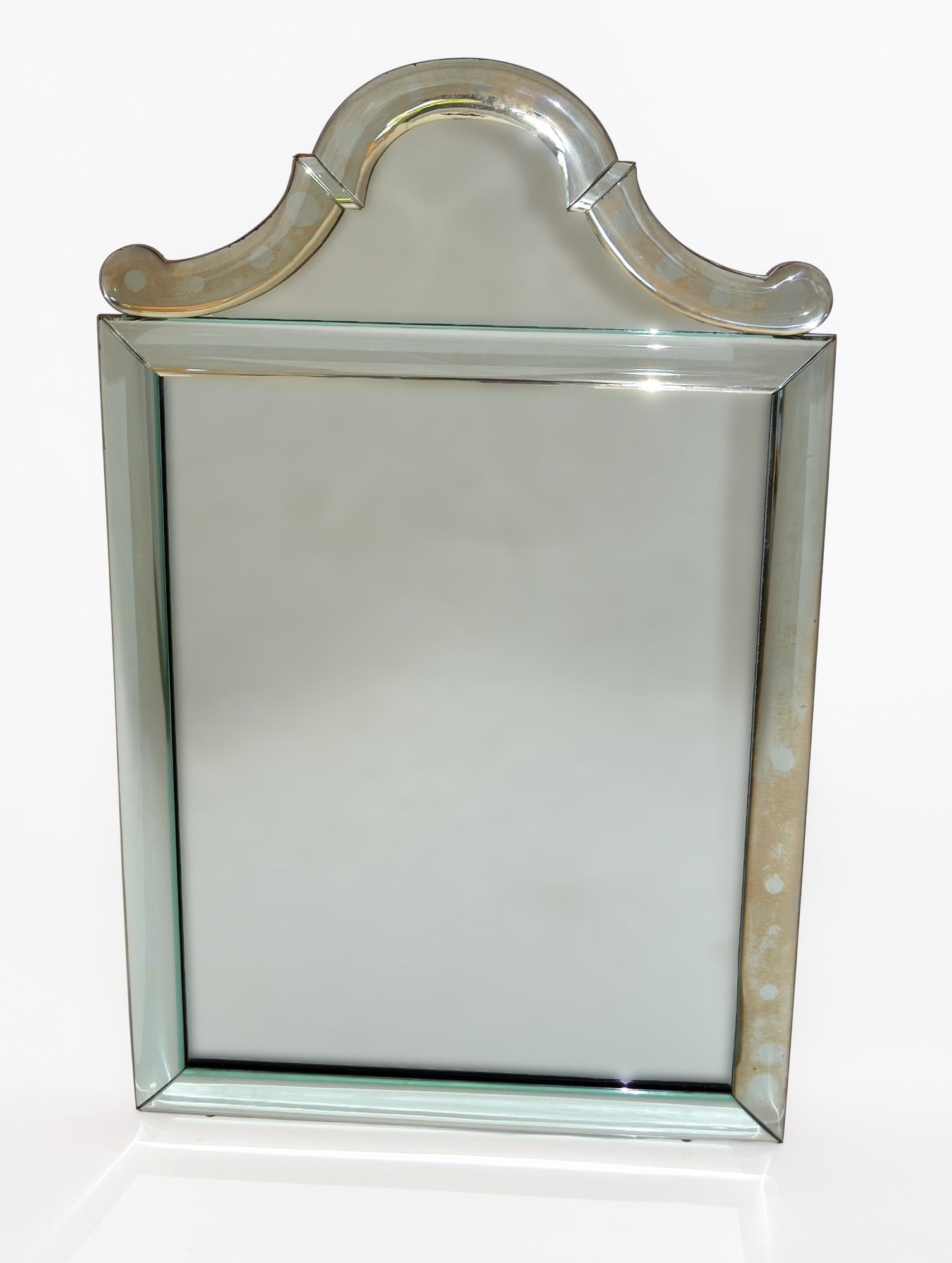 Espejo de muelle vintage, marco de cristal fundido, americano o italiano, c. 1970 Regencia en venta