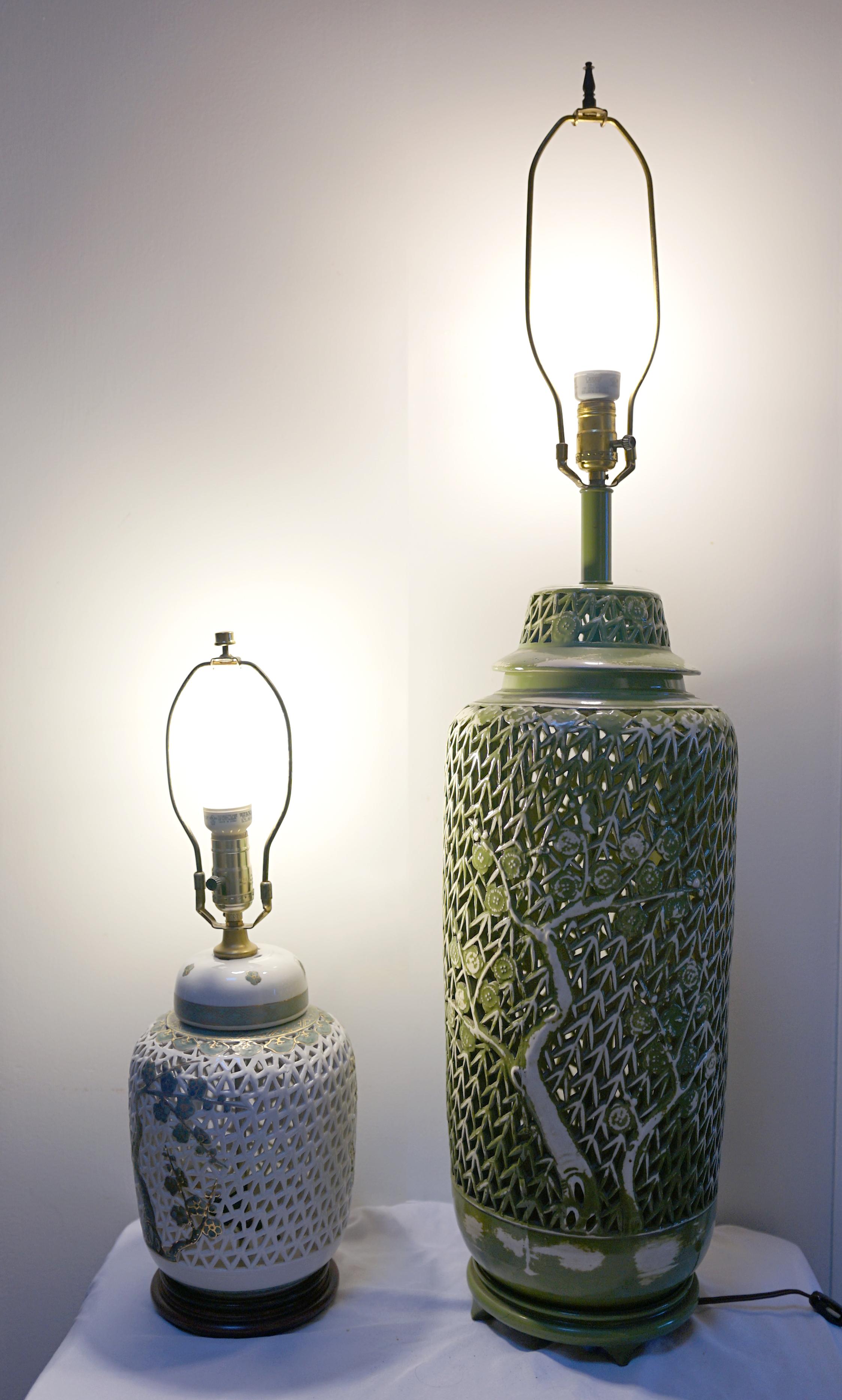 Vintage Pierced Ceramic Green on White, White on Green Chinoiserie Lamps For Sale 4