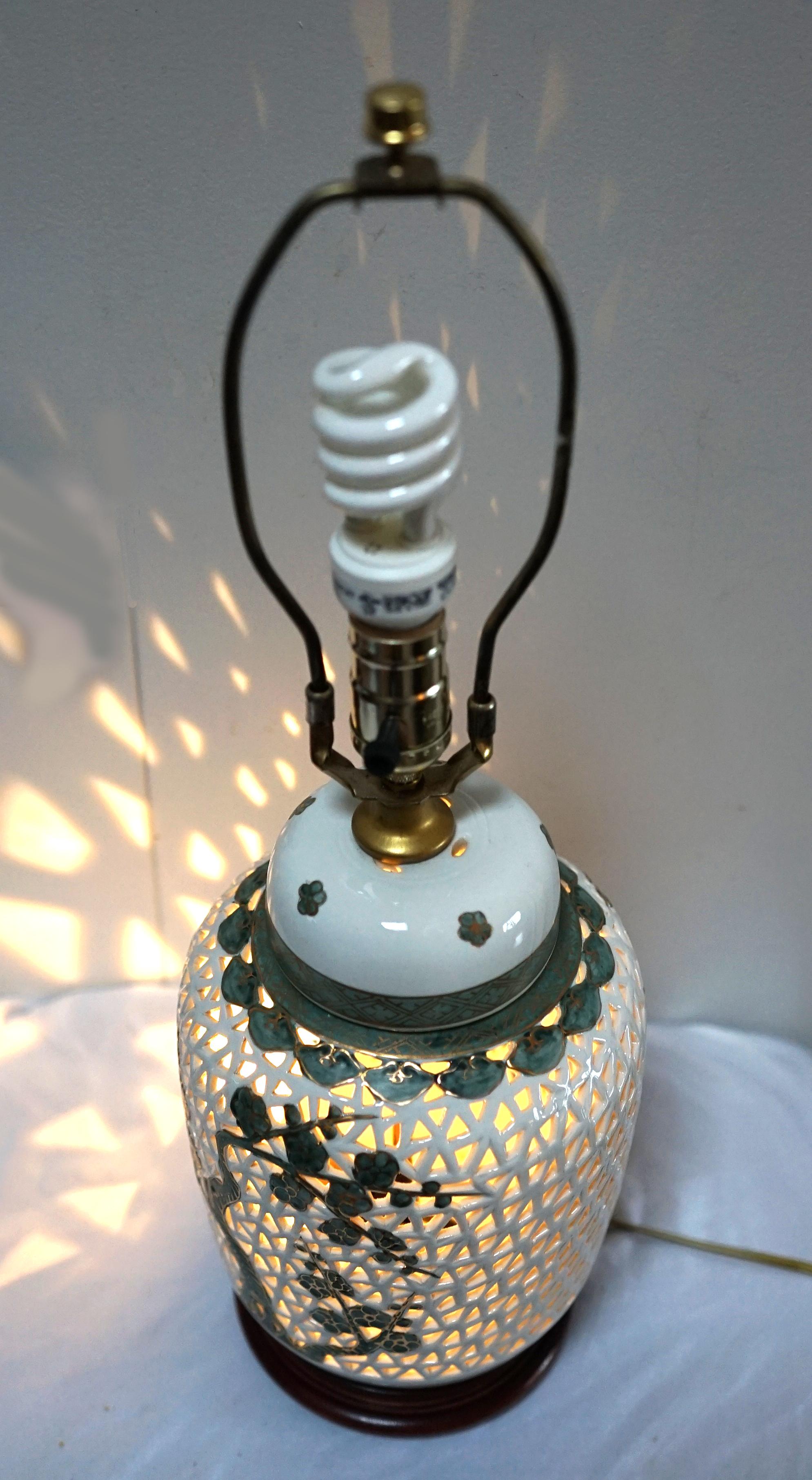 Vintage Pierced Ceramic Green on White, White on Green Chinoiserie Lamps For Sale 2