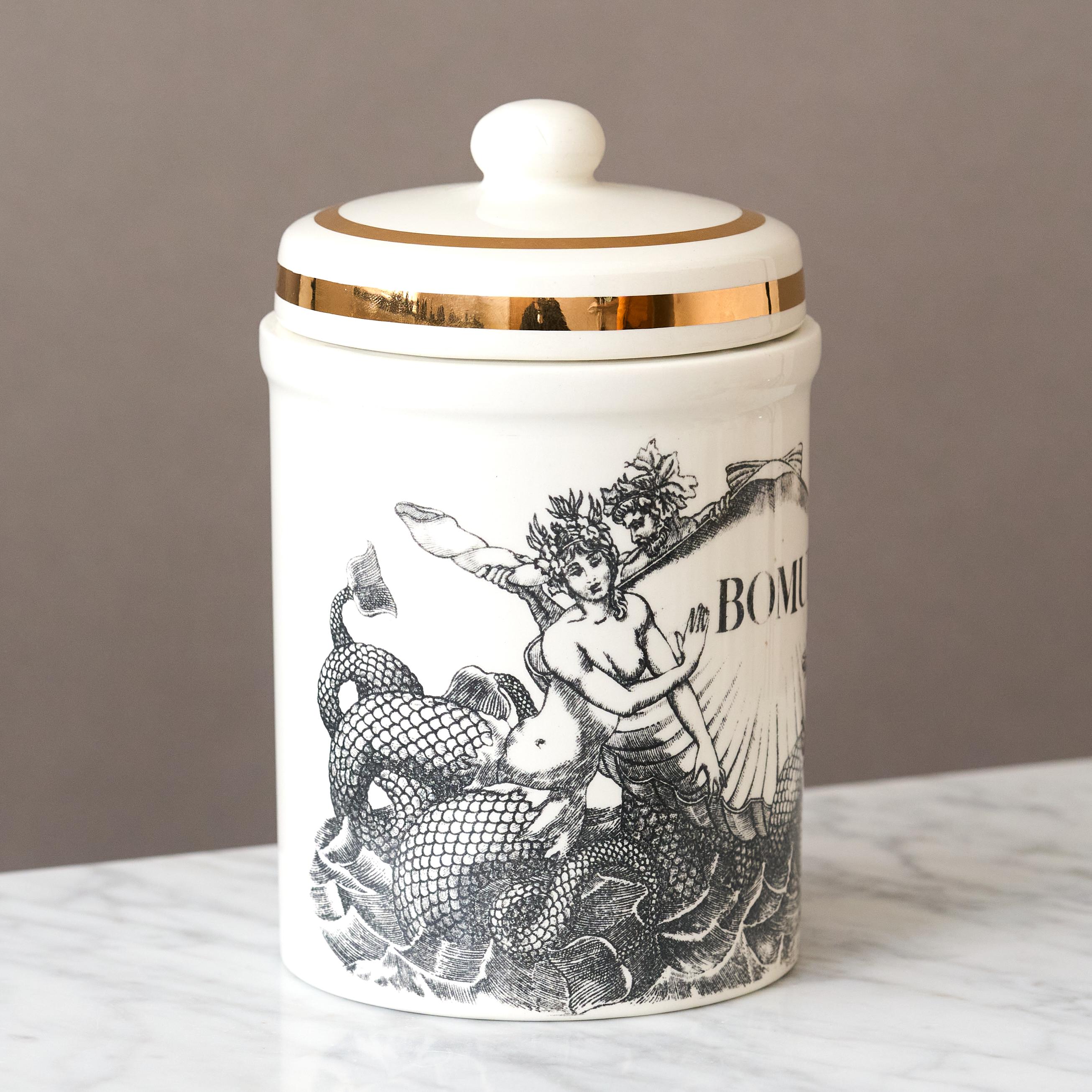 Porcellana Vaso in ceramica con coperchio dipinto a mano Piero Fornasetti, Italia, anni '60. in vendita