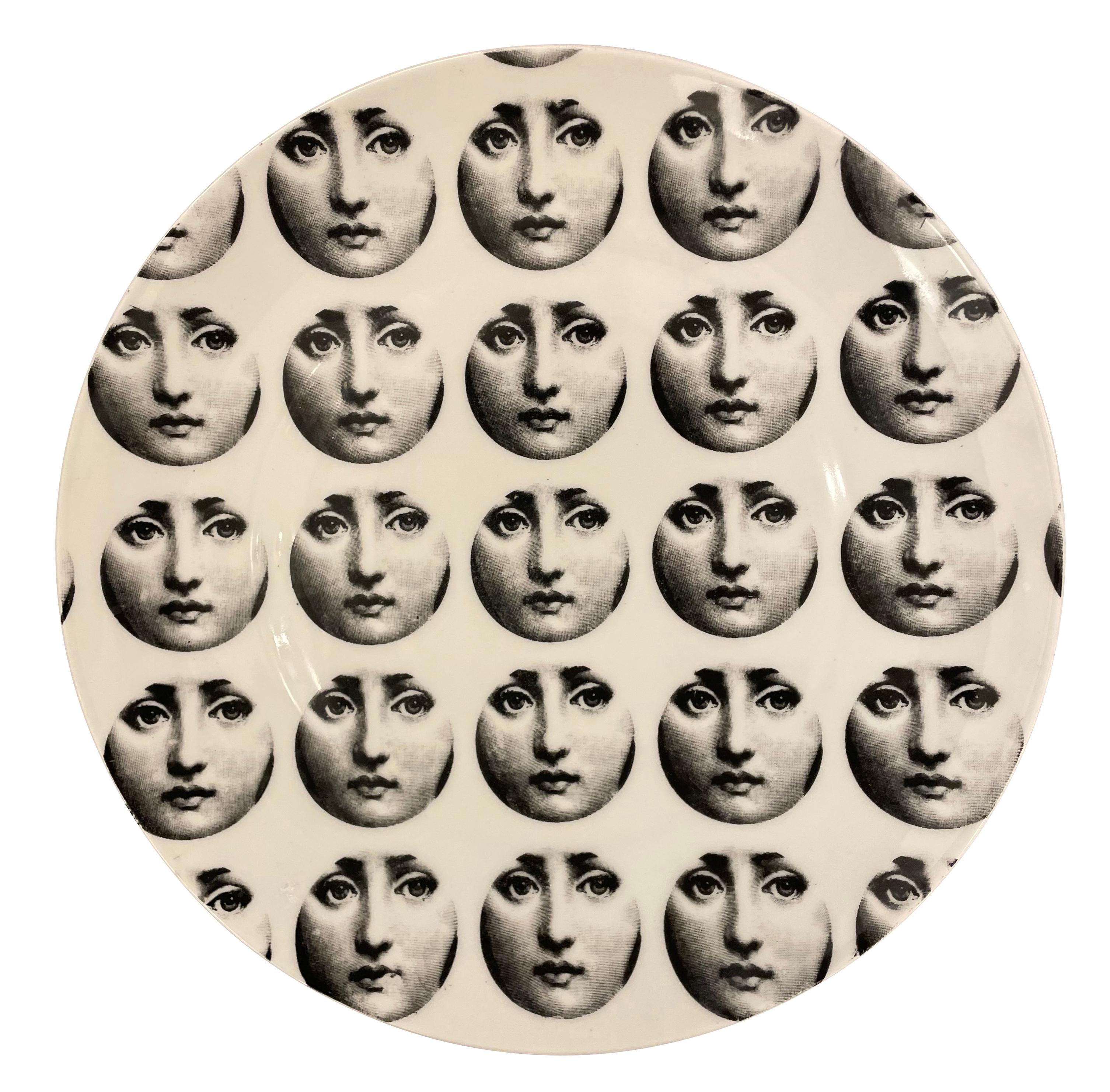 Vintage-Teller von Piero Fornasetti aus der Serie „Tema E Variazioni“ (Italienisch) im Angebot