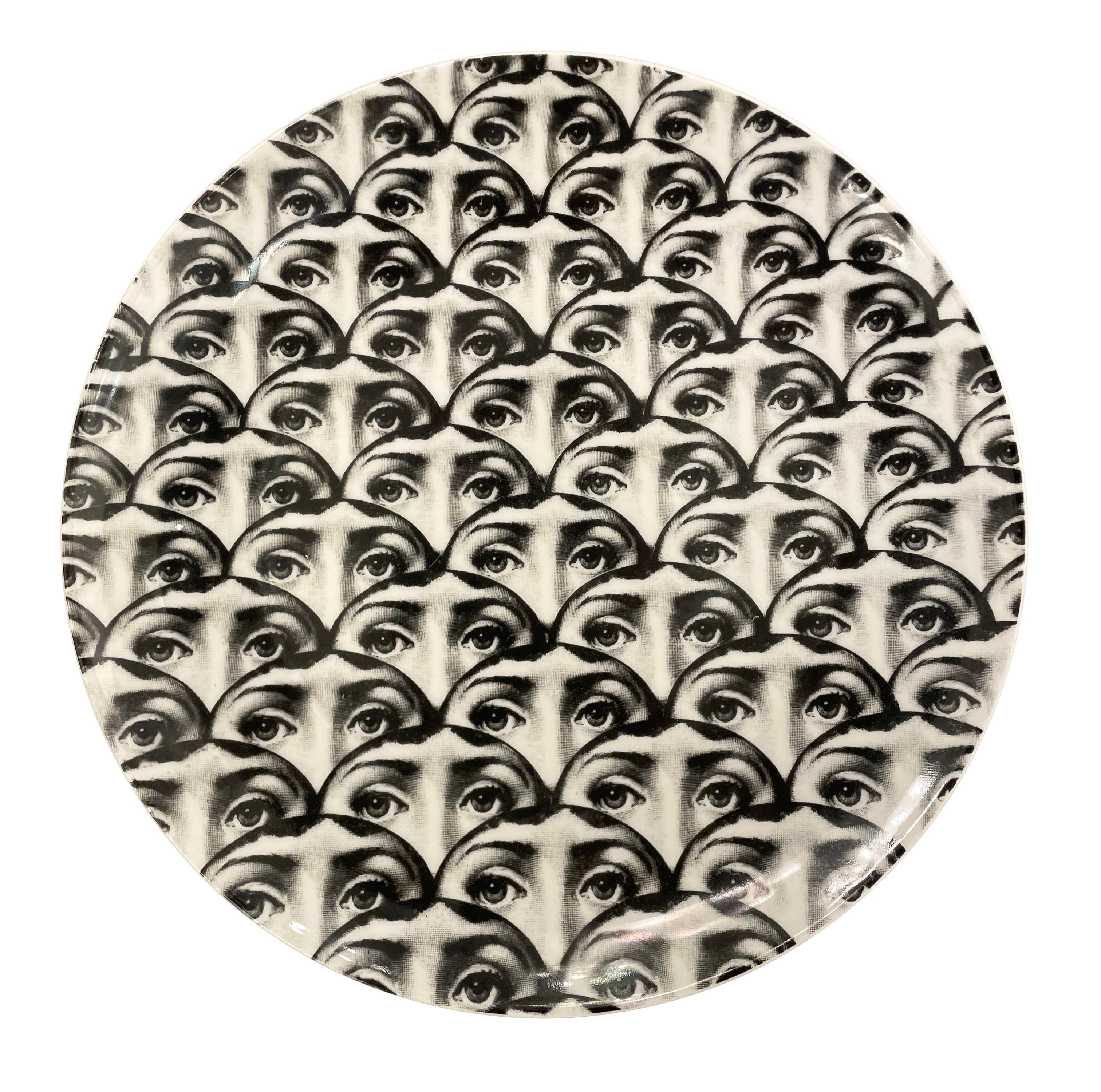 Assiettes vintage Piero Fornasetti de la série « Tema E Variazioni » Bon état - En vente à New York, NY