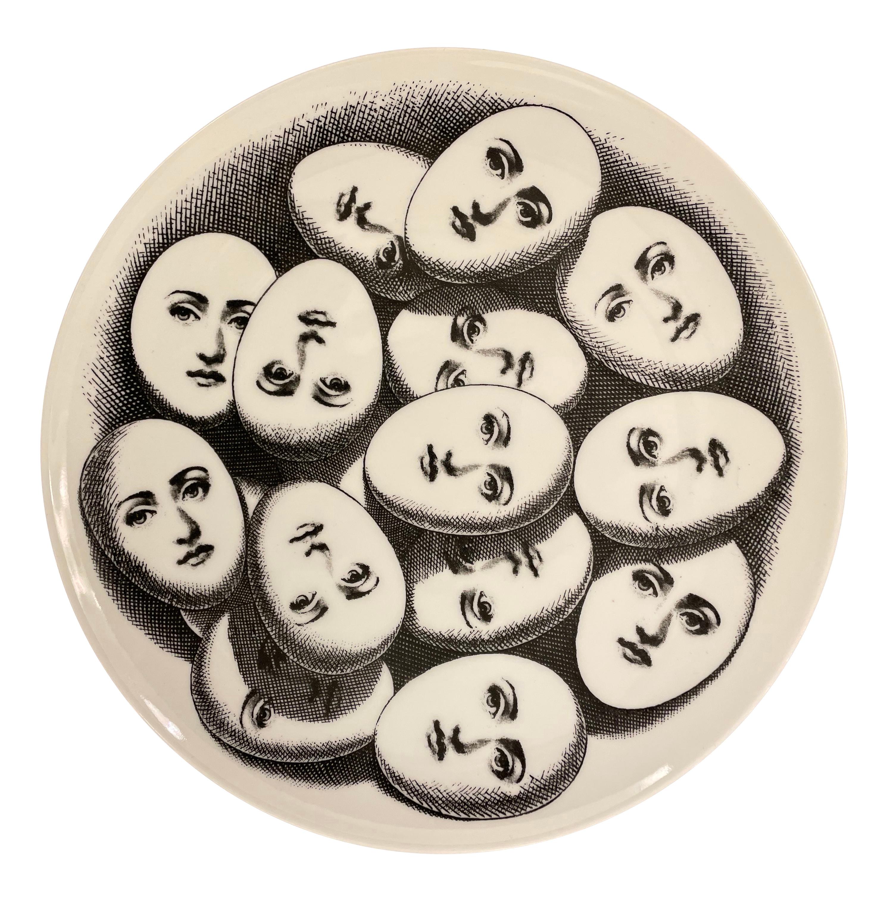 Milieu du XXe siècle Assiettes vintage Piero Fornasetti de la série « Tema E Variazioni » en vente