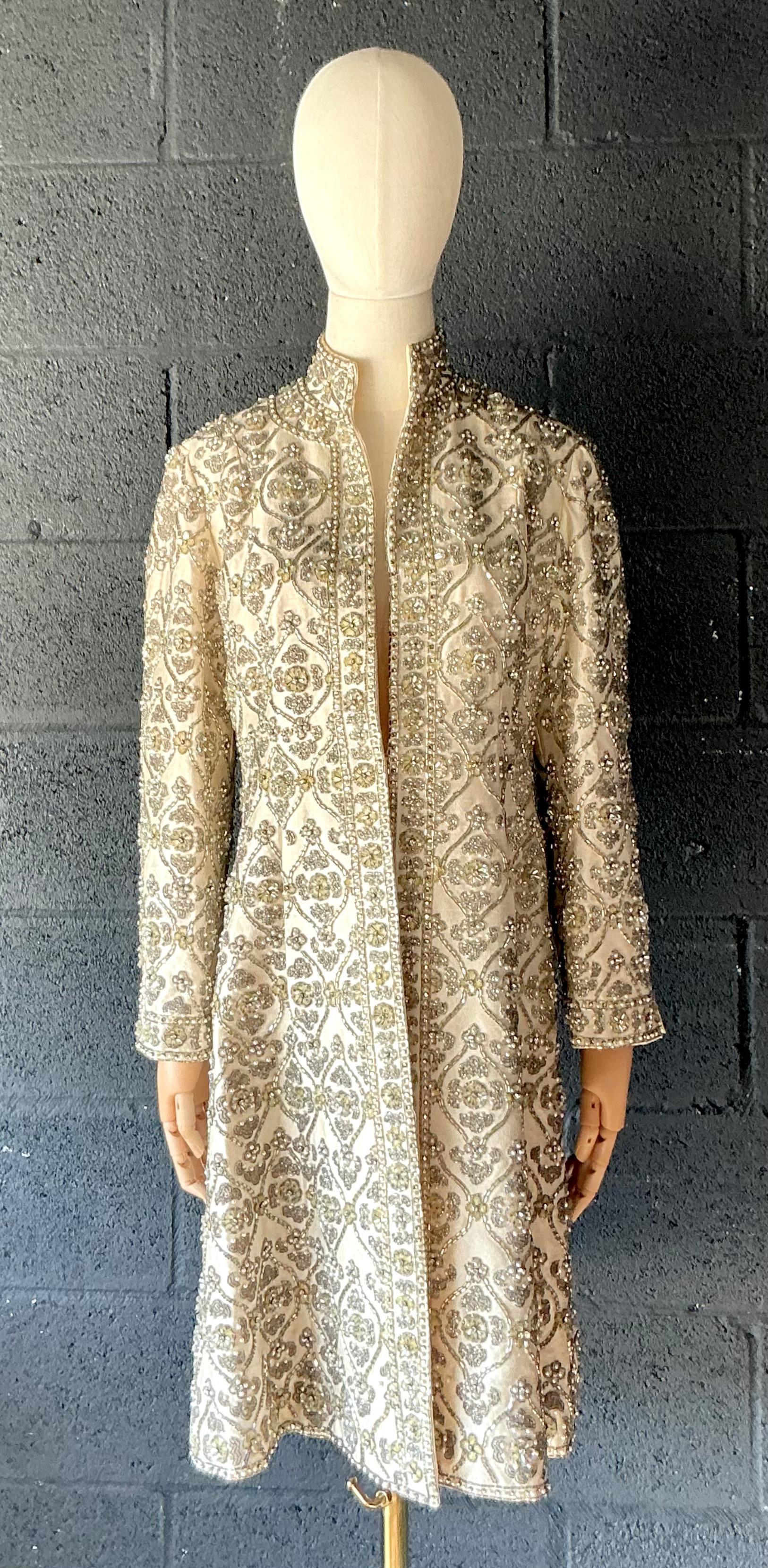 Cappotto vintage con perline di Pierre Balmain in vendita 1