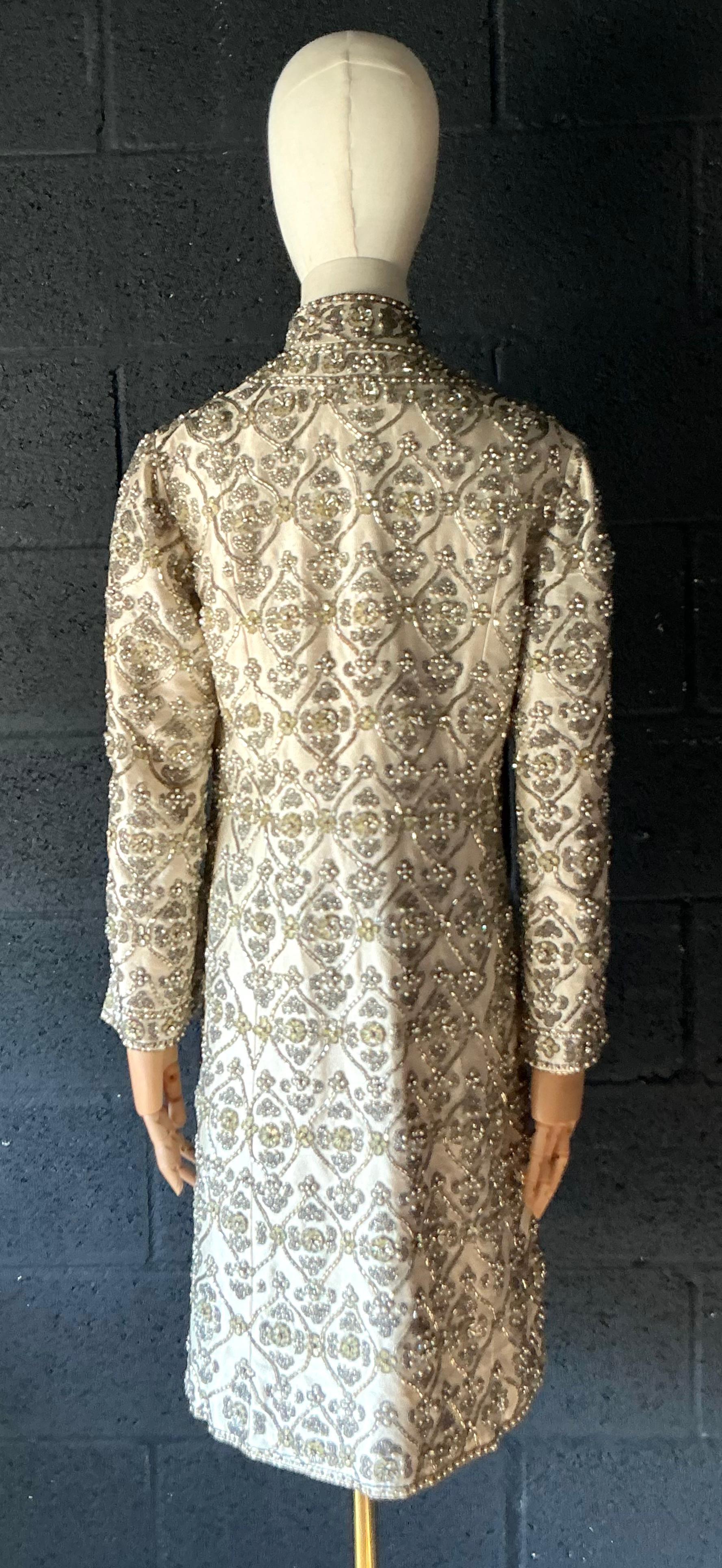 Cappotto vintage con perline di Pierre Balmain in vendita 2