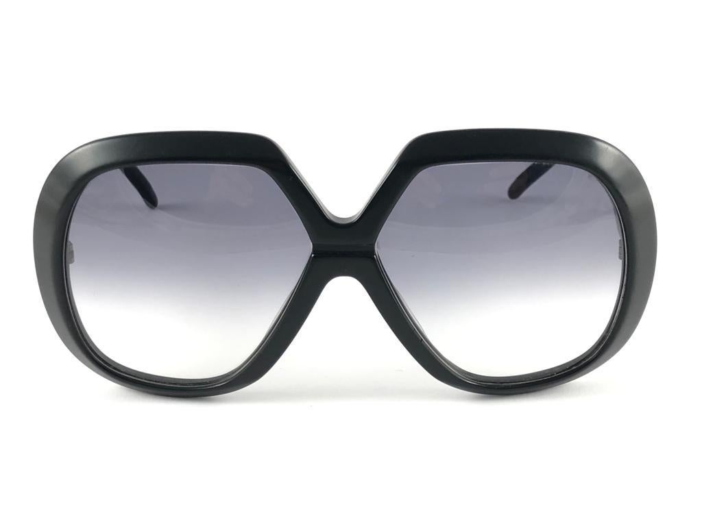 Vintage Pierre Cardin Butterfly Black Oversized 60's collector France Sunglasses For Sale 6