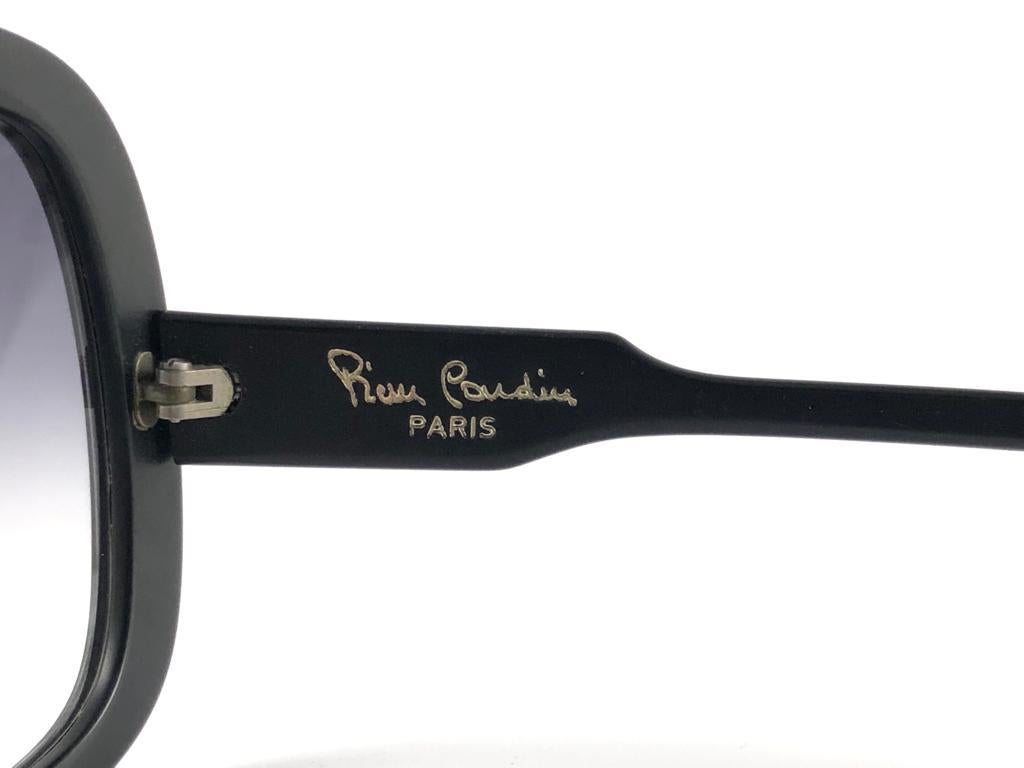 Vintage Pierre Cardin Butterfly Black Oversized 60's collector France Sunglasses For Sale 2