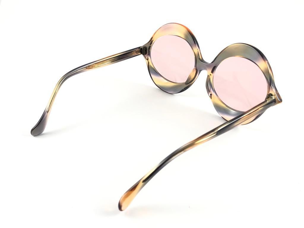 Vintage Pierre Cardin Kiss Multicolor  France Pink Lens Medium Sunglasses In New Condition For Sale In Baleares, Baleares