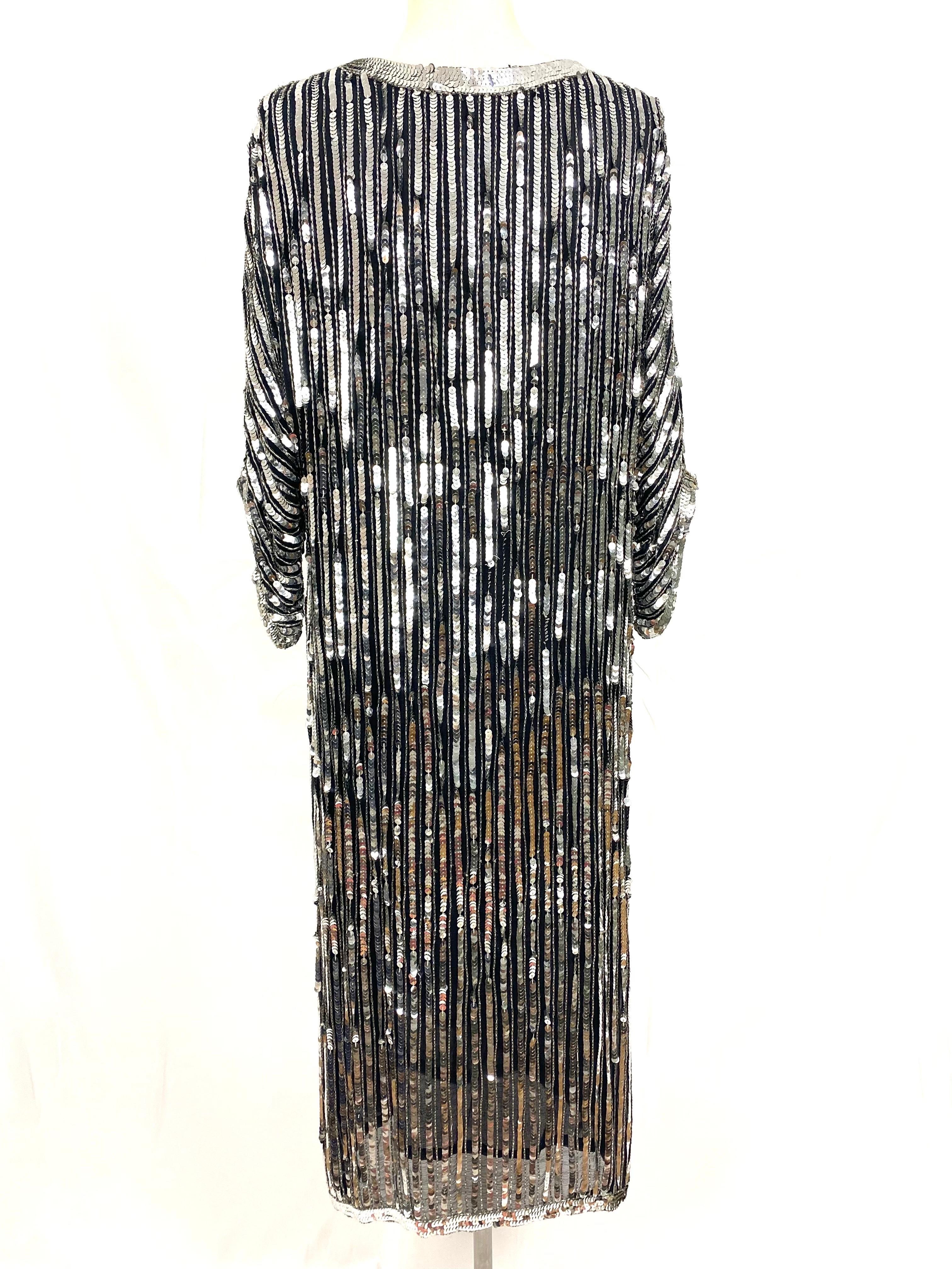 Vintage Pierre Cardin Paris dress in sequins and silver beads In Good Condition In L'ESCALA, ES