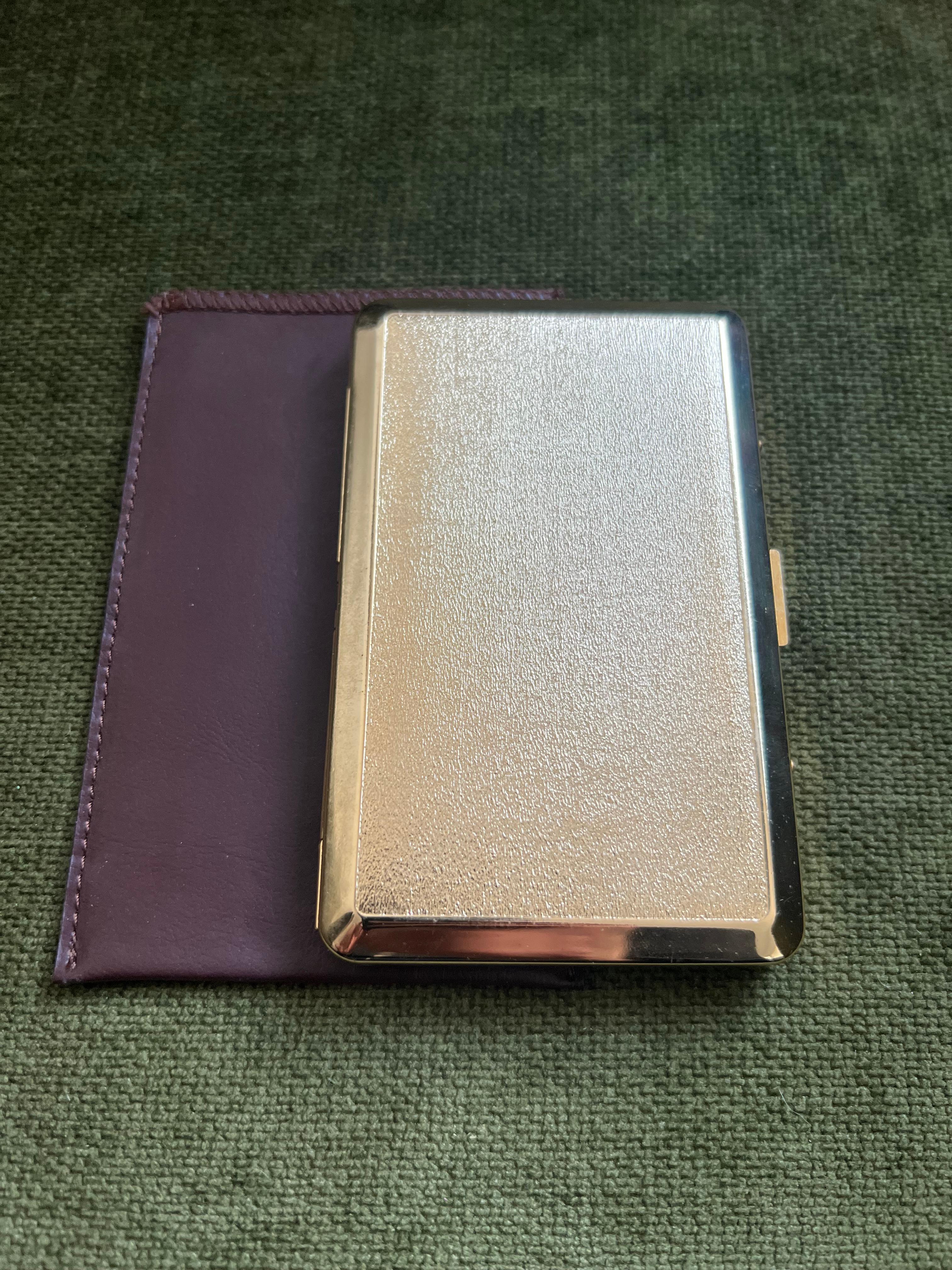 Vintage Pierre Cardin' Retro RED Cigarette Case & Lather Case & Box Circa 1980s en vente 1
