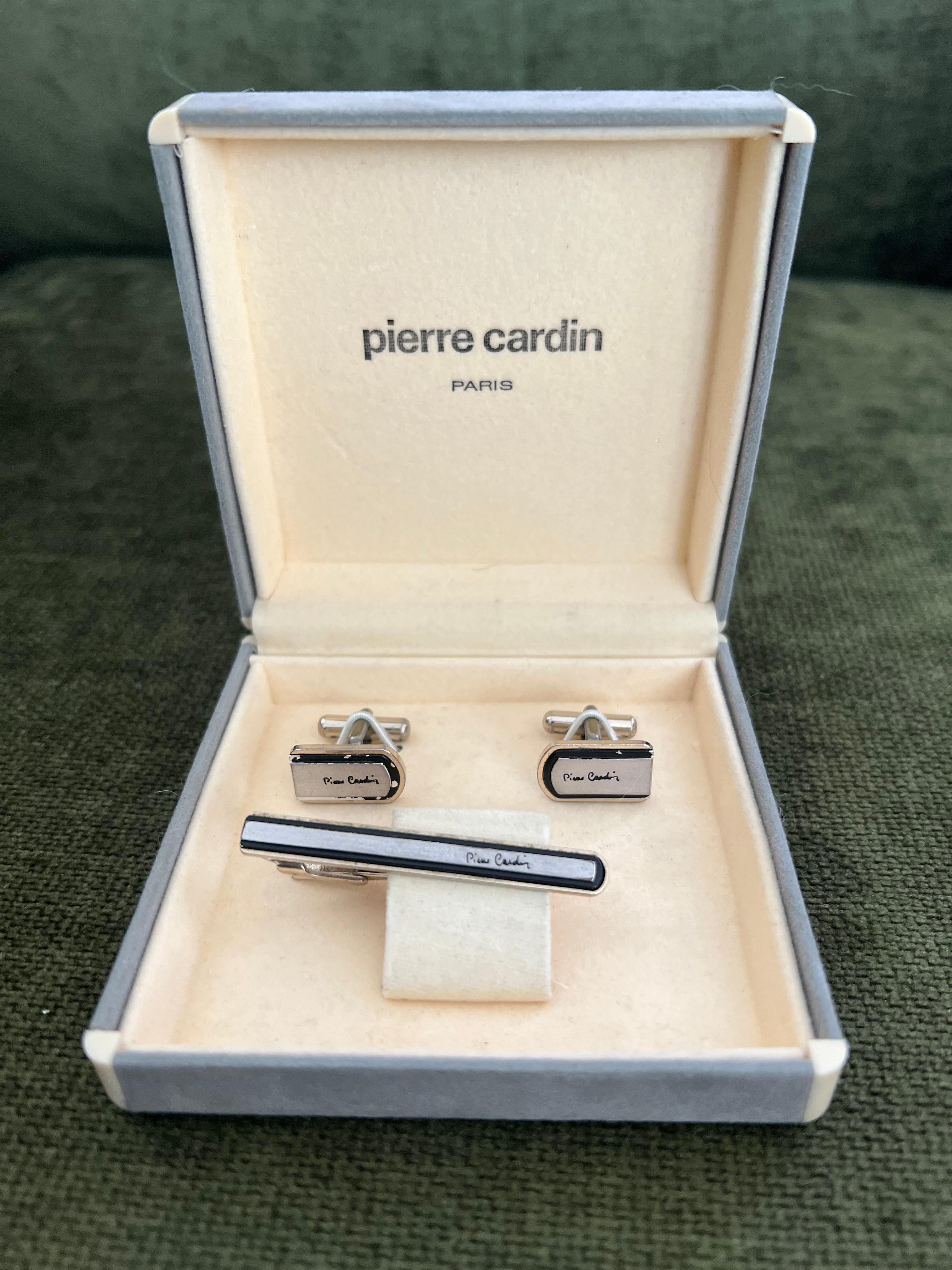Vintage PIERRE CARDIN Steel Cufflinks & Tie Clip With Original  Case Circa 1970 For Sale 1
