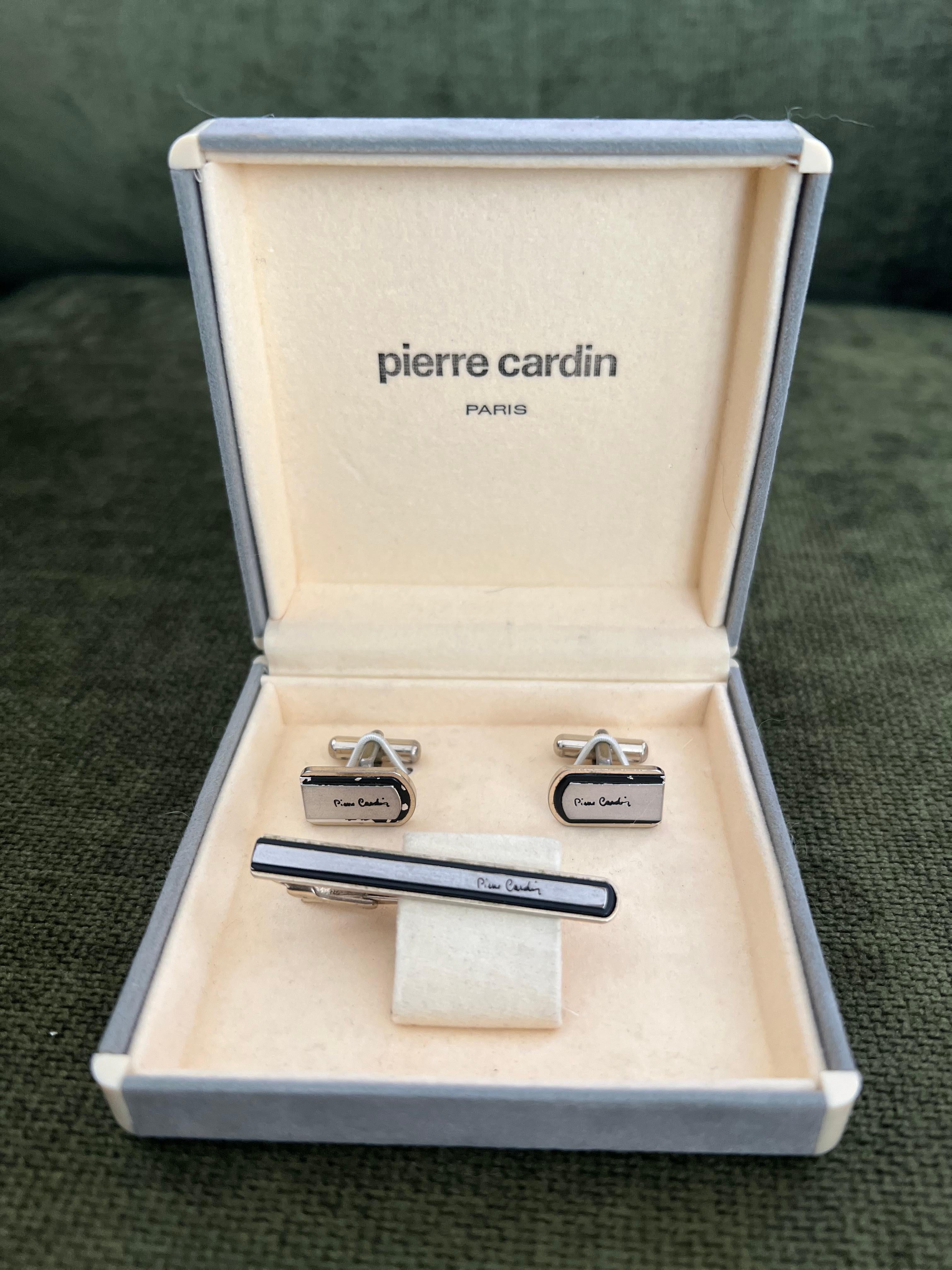 Vintage PIERRE CARDIN Steel Cufflinks & Tie Clip With Original  Case Circa 1970 For Sale 3