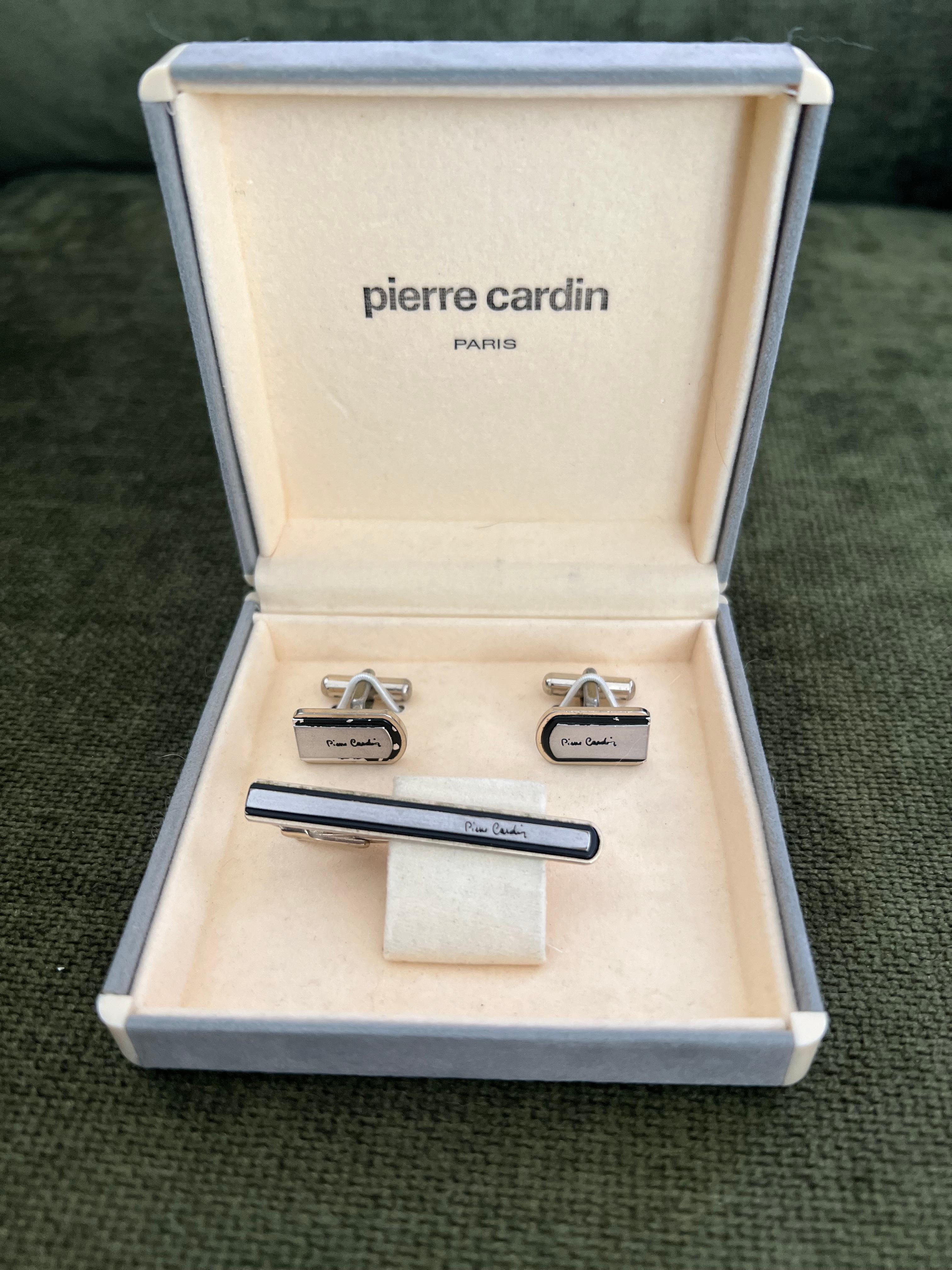 Vintage PIERRE CARDIN Steel Cufflinks & Tie Clip With Original  Case Circa 1970 For Sale 4