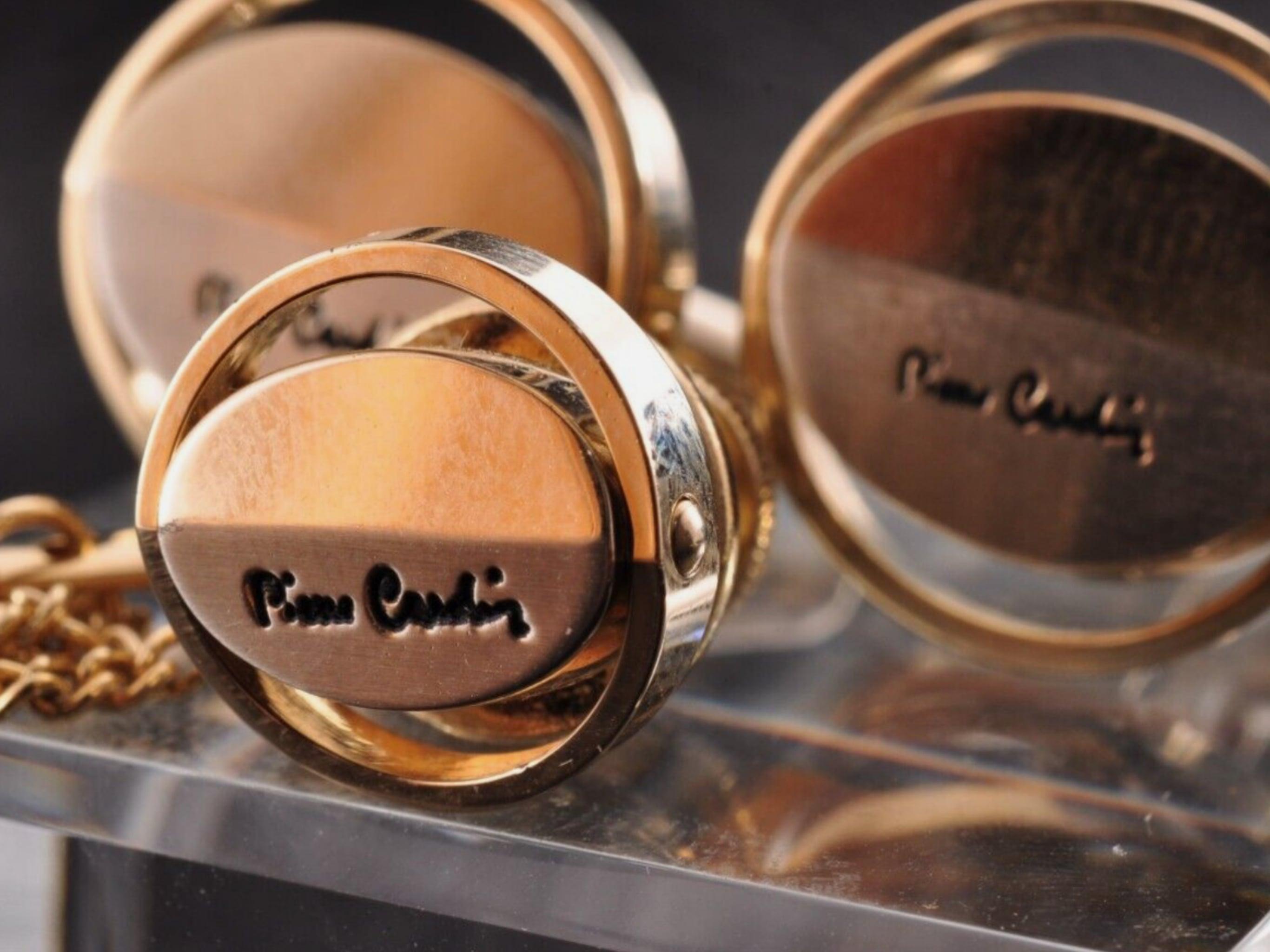 Vintage PIERRE CARDIN Steel & Gold Plate LOGO CUFFLINKS, ORIGINAL Case Circa1960 For Sale 6