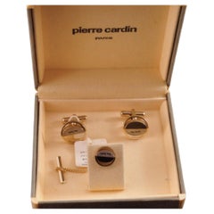 Vintage PIERRE CARDIN Stahl & vergoldetes LOGO CUFFLINKS, ORIGINAL-Etui Circa1960