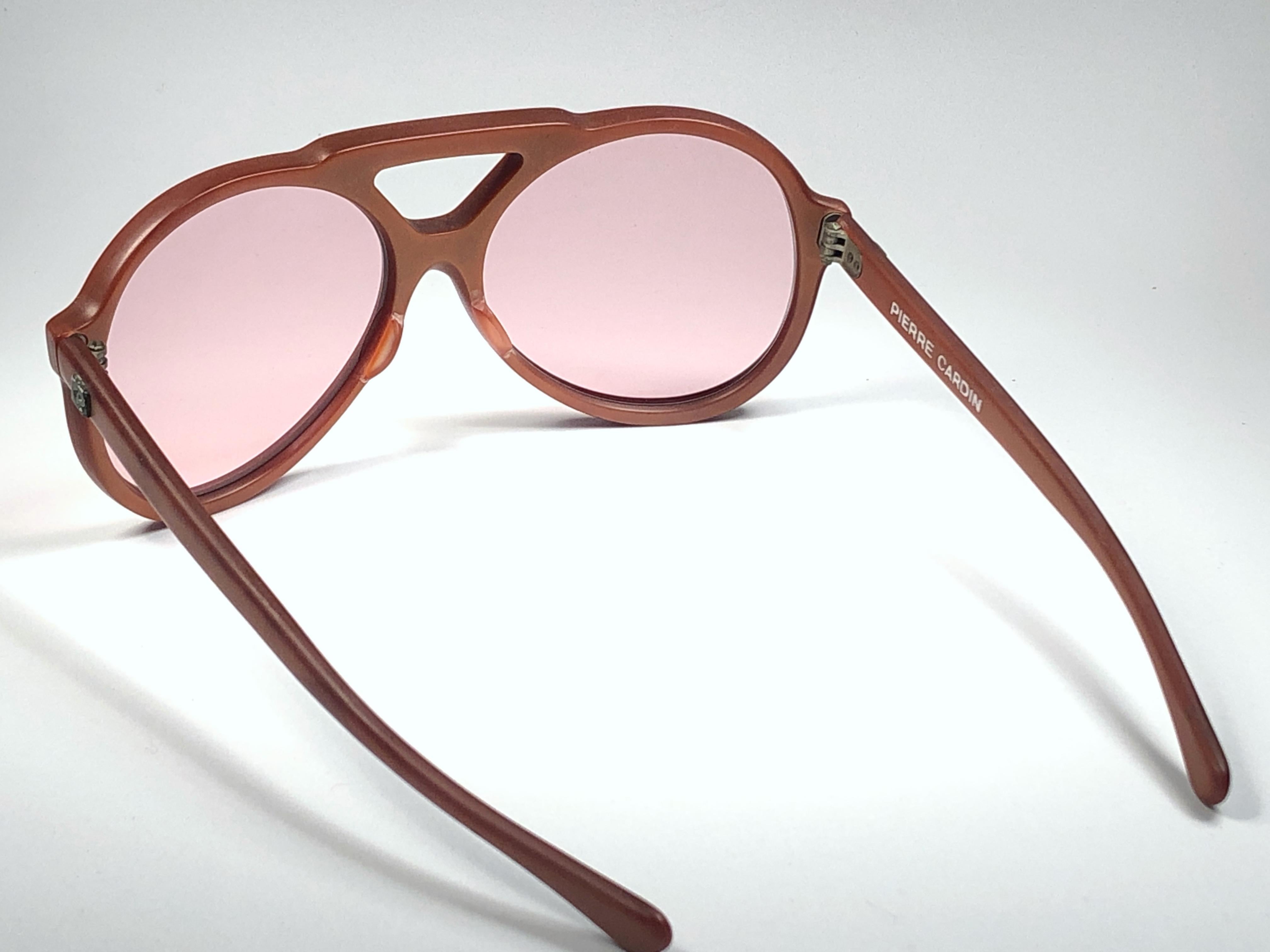 Vintage Pierre Cardin Tan Matte Aviator Medim Brown Lens 1960's Sunglasses In New Condition In Baleares, Baleares