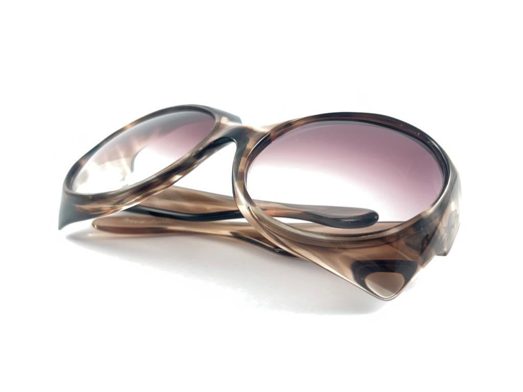 Vintage Pierre Marly Baudinet Translucent Wrap Around Mask  1960'S Sunglasses For Sale 7