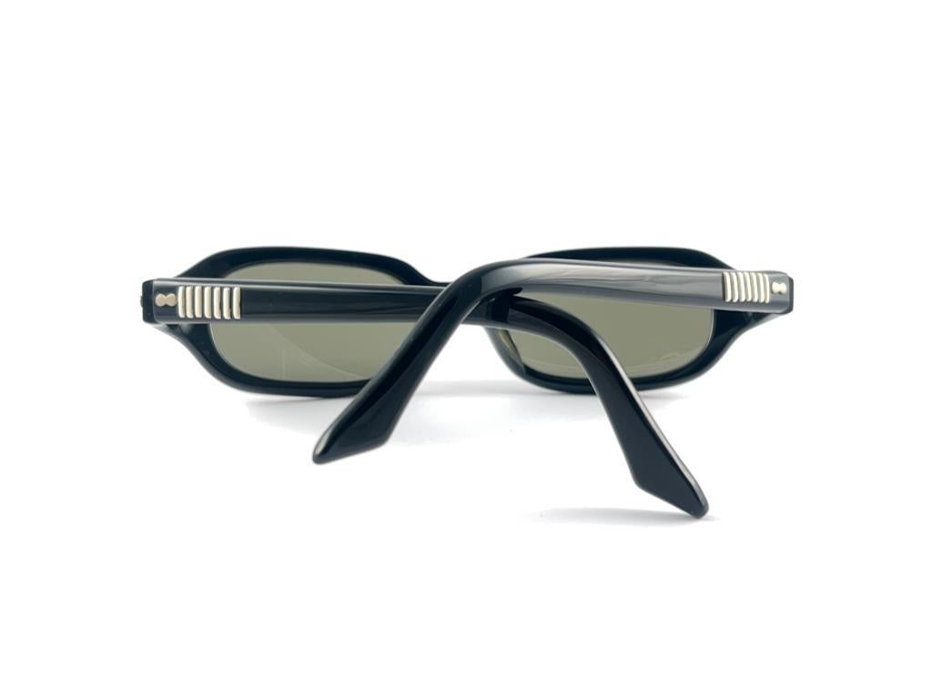 Vintage Pierre Marly Black Small Rectangular Frame 1960'S Sunglasses In New Condition For Sale In Baleares, Baleares