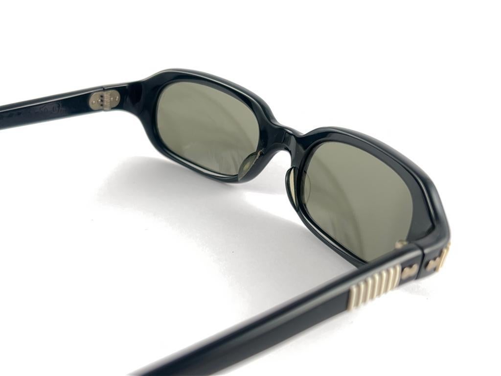 Vintage Pierre Marly Black Small Rectangular Frame 1960'S Sunglasses For Sale 2