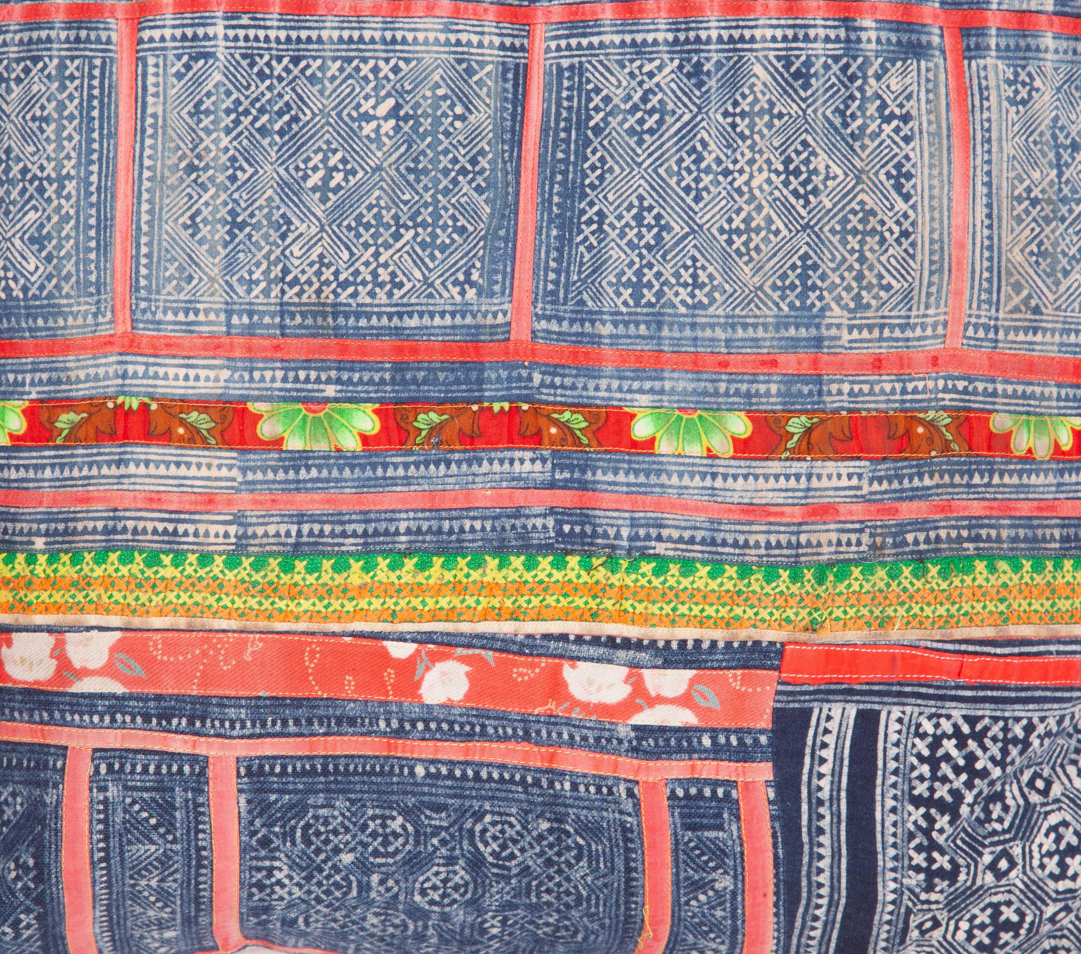 Vintage Pillow Cases / Cushions Made from a Hmong Hill Tribe Batik Textile In Good Condition In Istanbul, TR