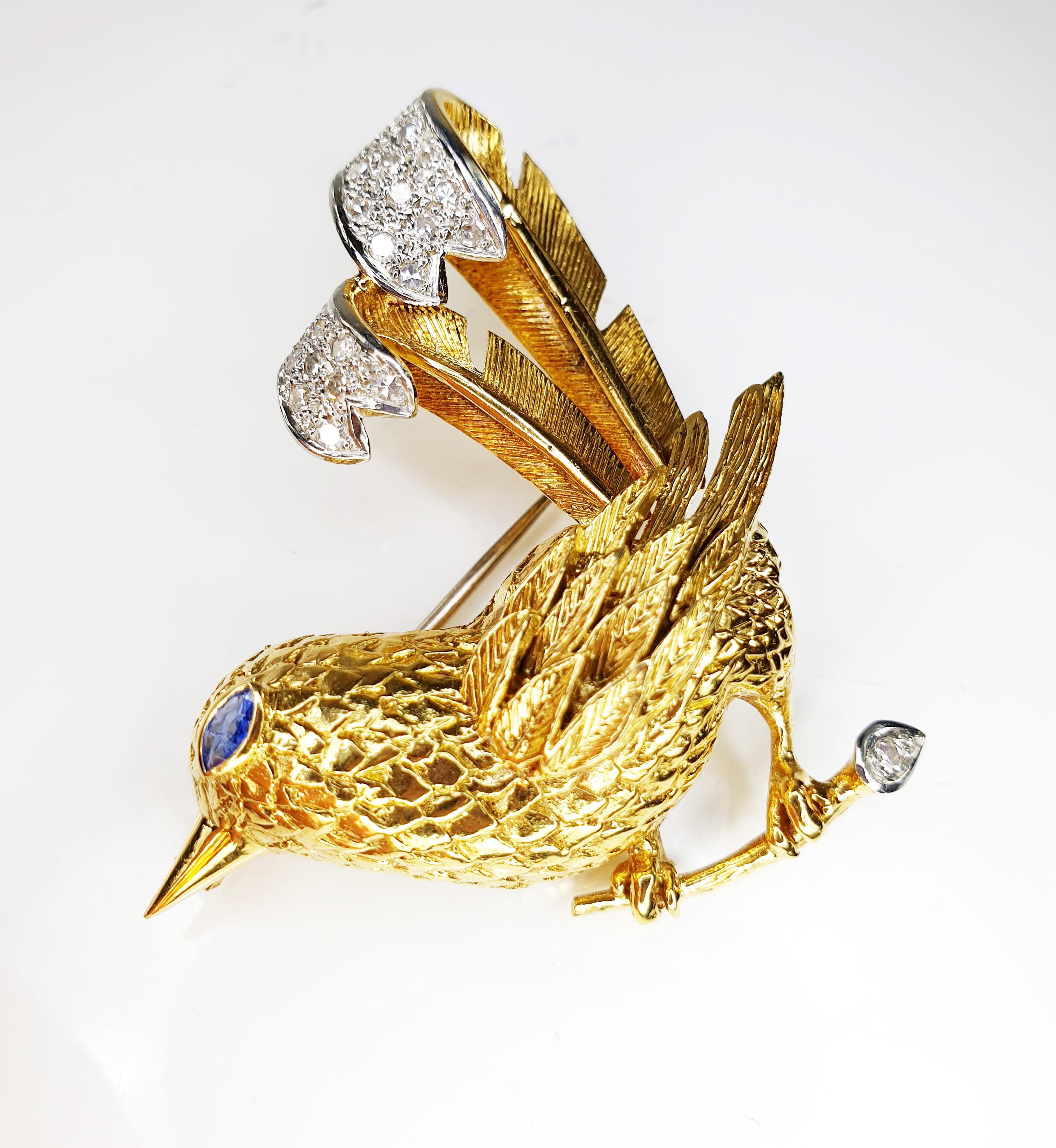 Artisan Vintage Pin Brooch in Yellow and White Gold with Sapphire and White Diamonds For Sale