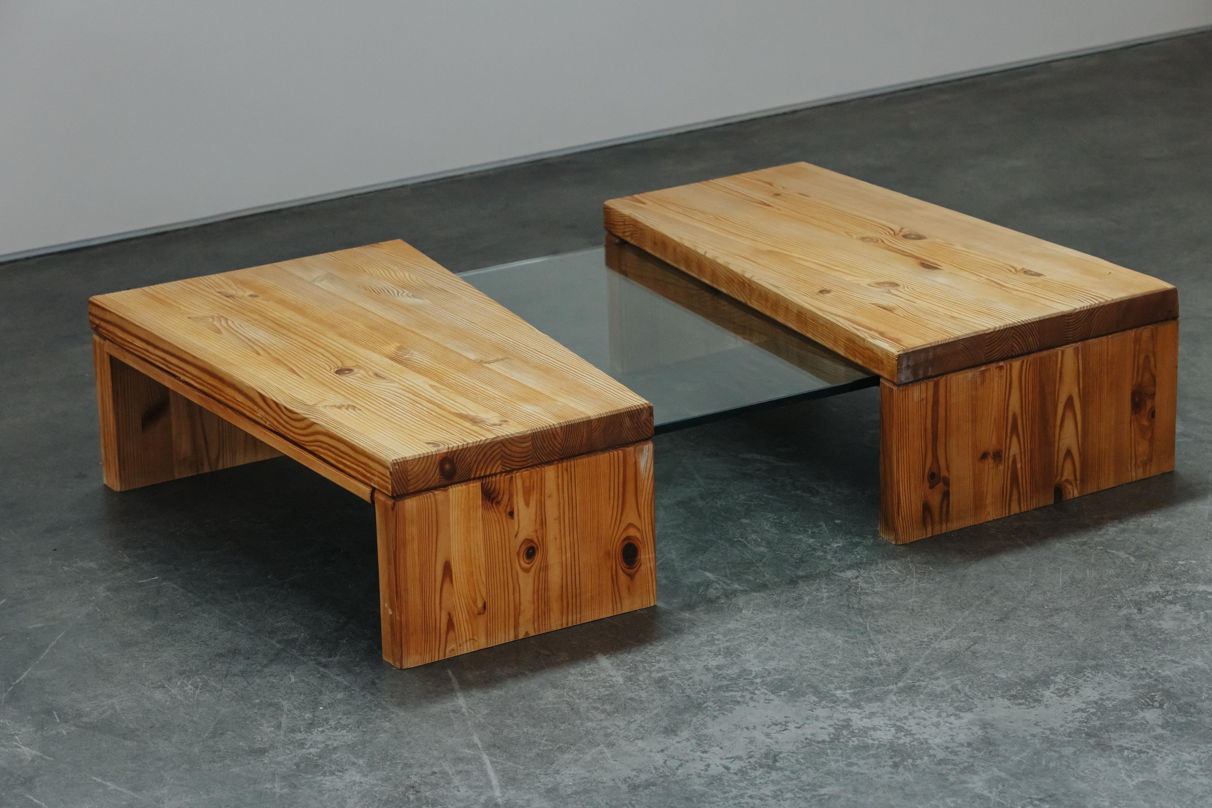 Vintage Pine And Glass Coffee Table From France, Circa 1960 Bon état - En vente à Nashville, TN