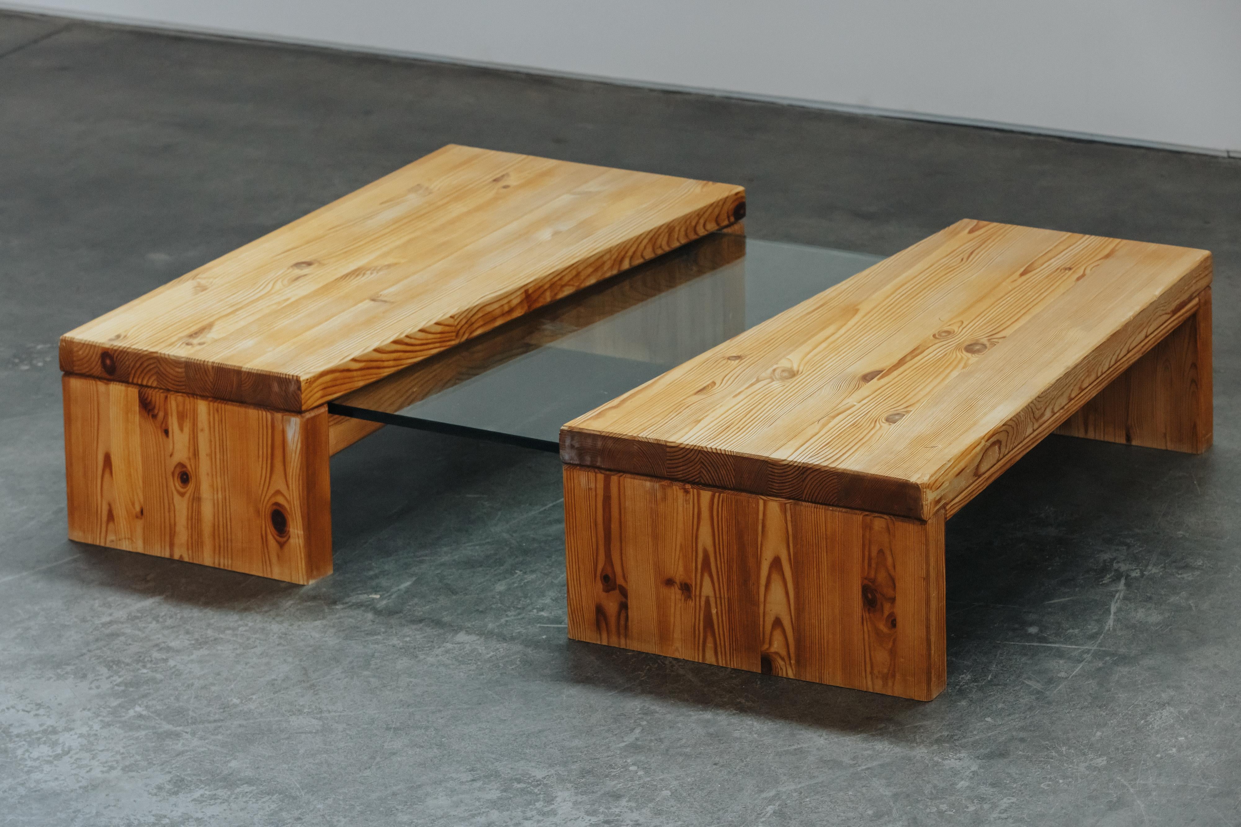 Milieu du XXe siècle Vintage Pine And Glass Coffee Table From France, Circa 1960 en vente