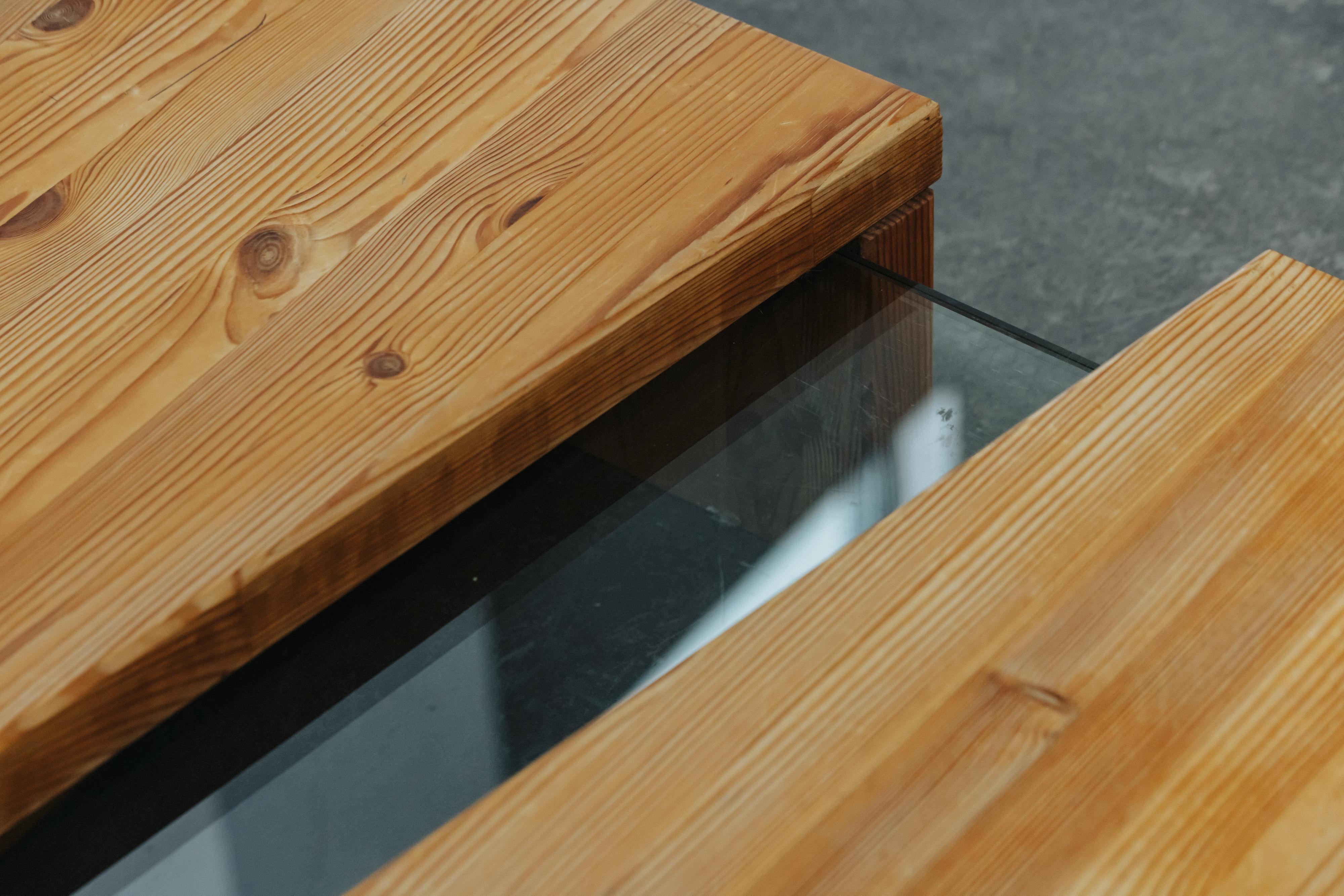 Vintage Pine And Glass Coffee Table From France, Circa 1960 en vente 3