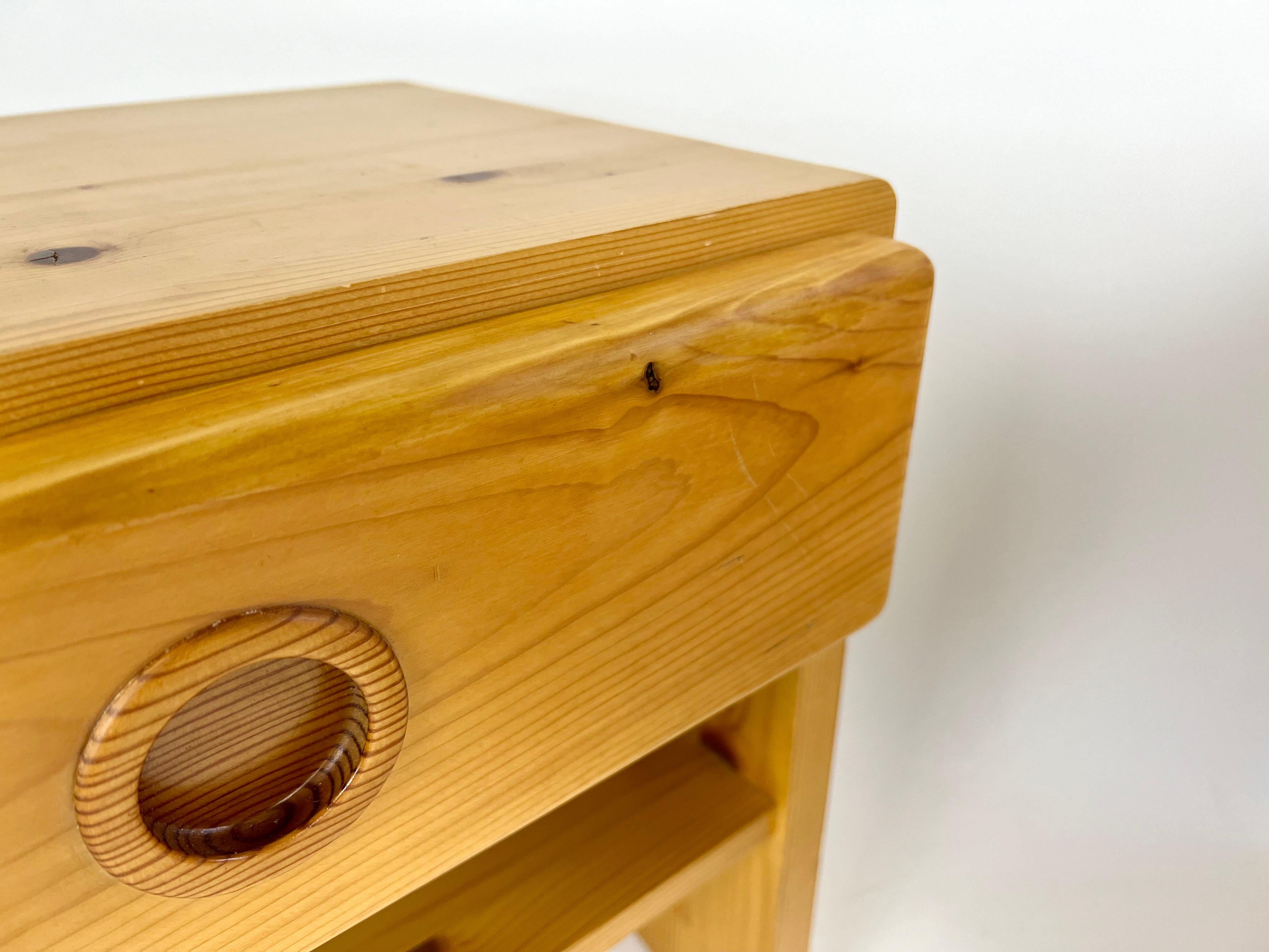 Vintage pine bedside table from Les Arcs, France. Charlotte Perriand 2