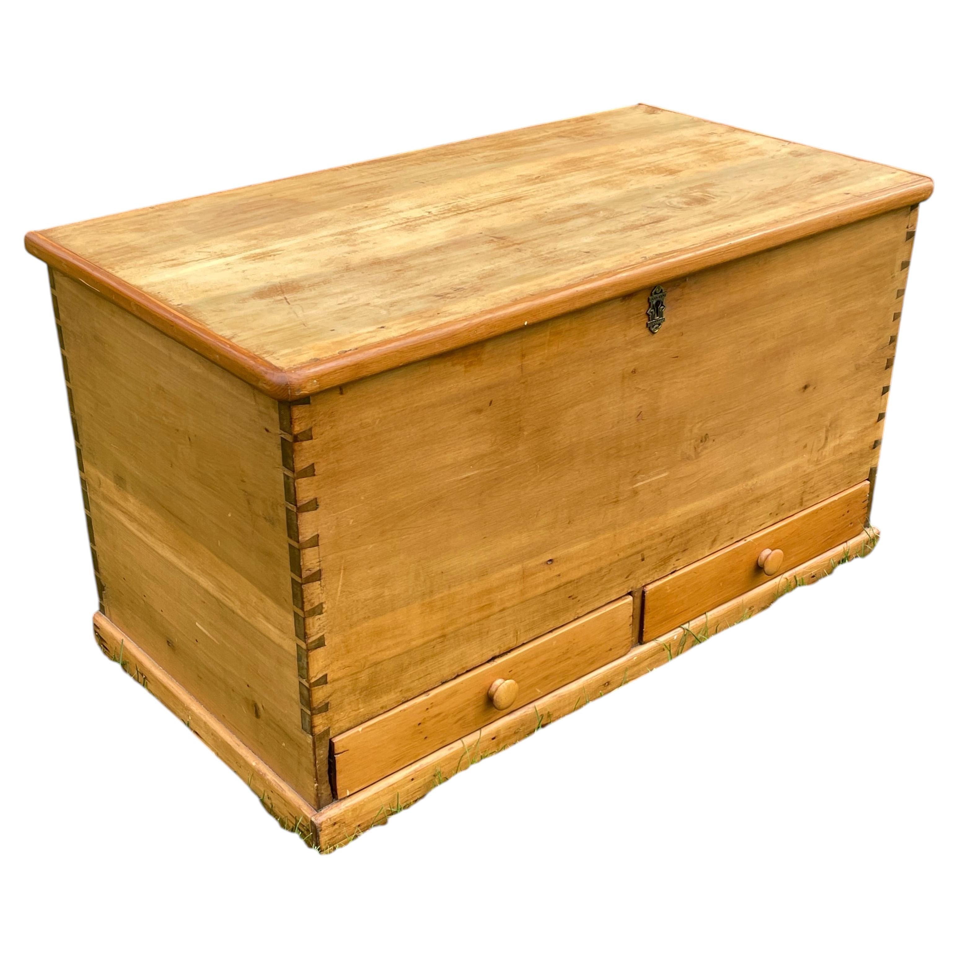 Vintage Pine Blanket Chest with Drawers